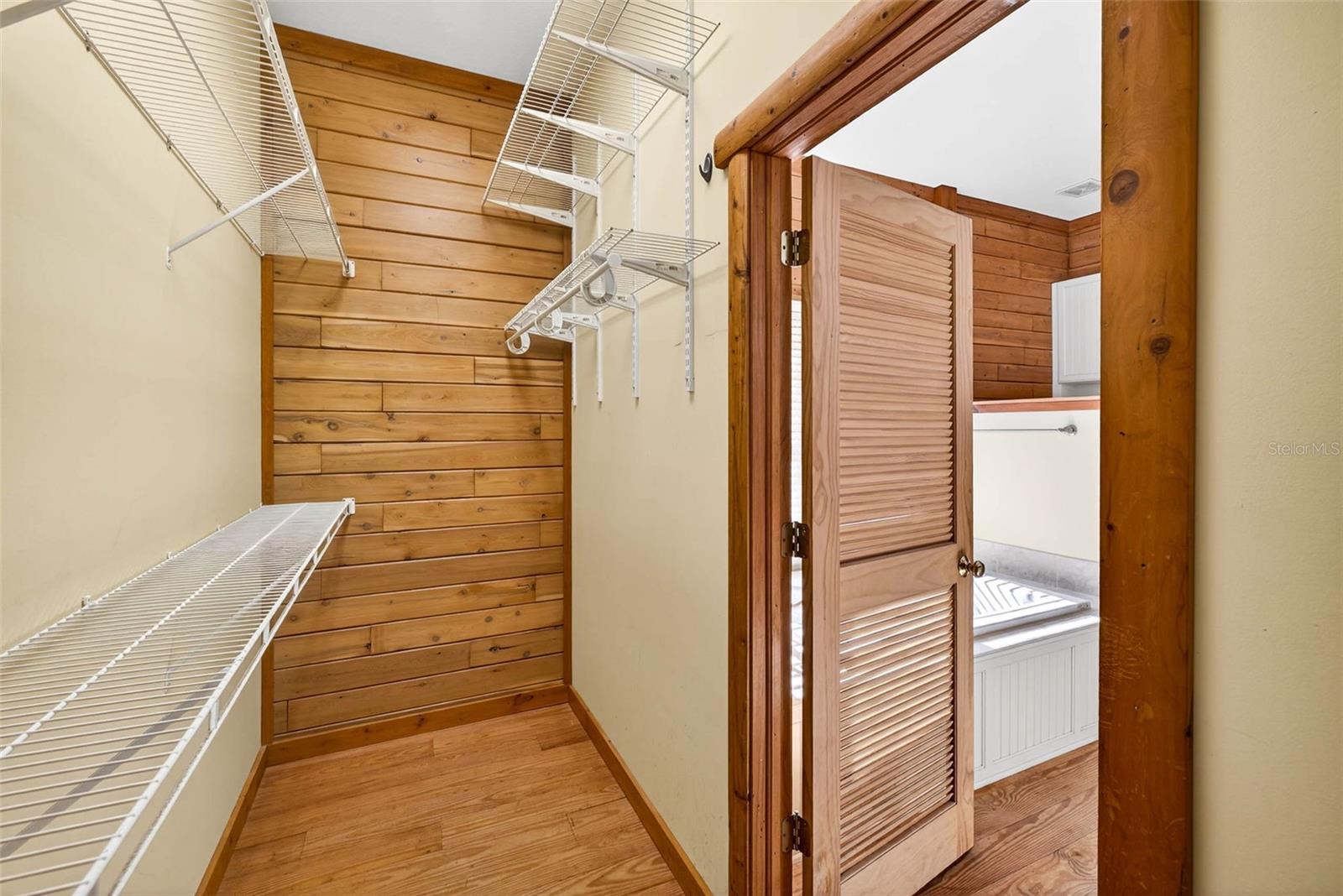 Image 38 of 84 For 6750 Sutton Oaks Lane