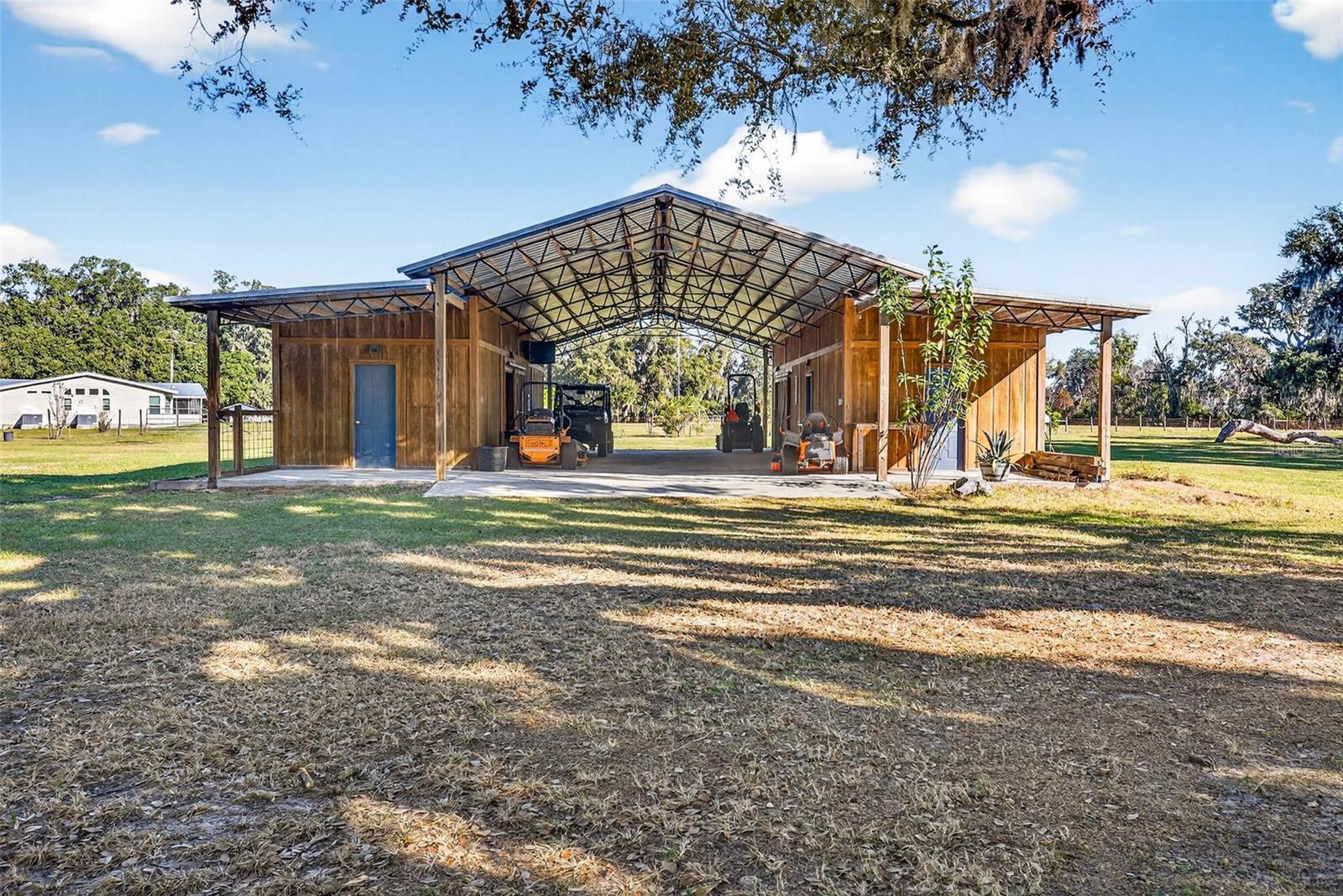 Image 52 of 84 For 6750 Sutton Oaks Lane