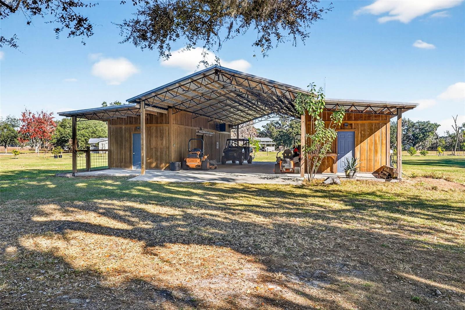 Image 53 of 84 For 6750 Sutton Oaks Lane