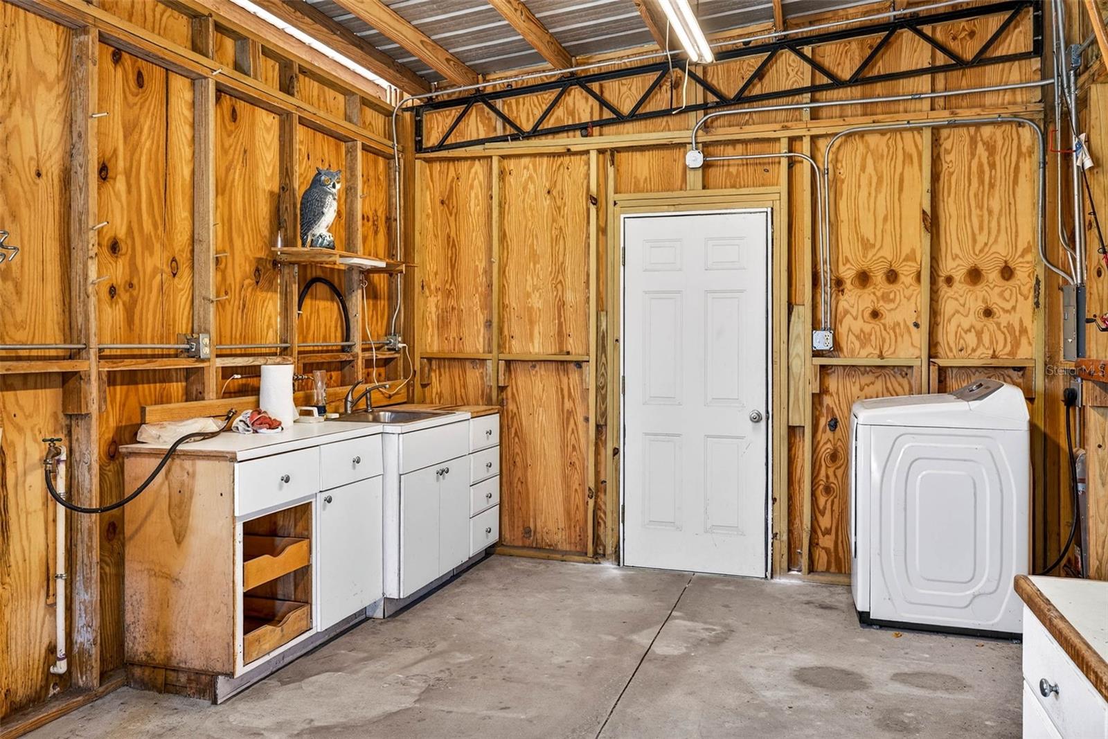 Image 56 of 84 For 6750 Sutton Oaks Lane