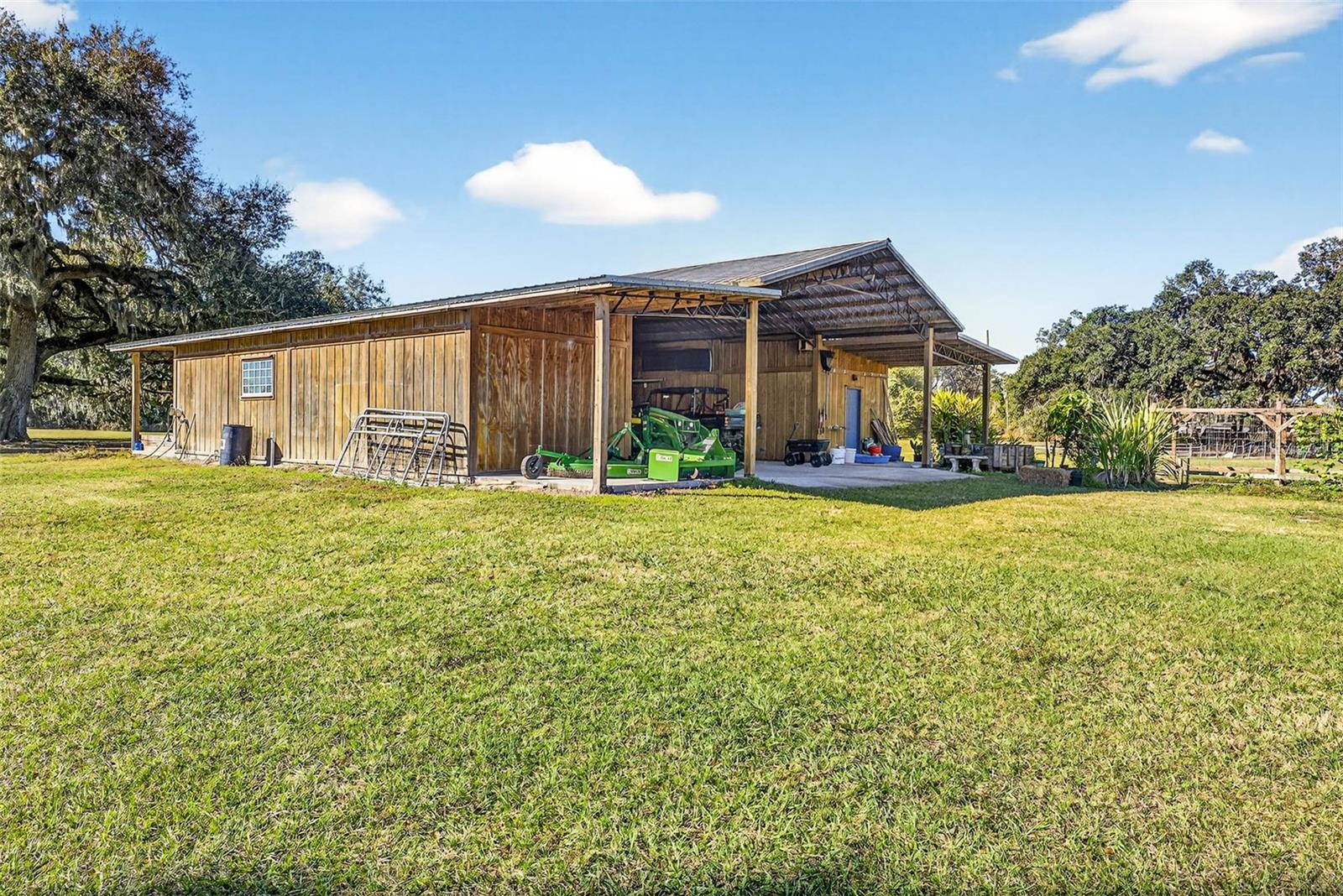 Image 61 of 84 For 6750 Sutton Oaks Lane