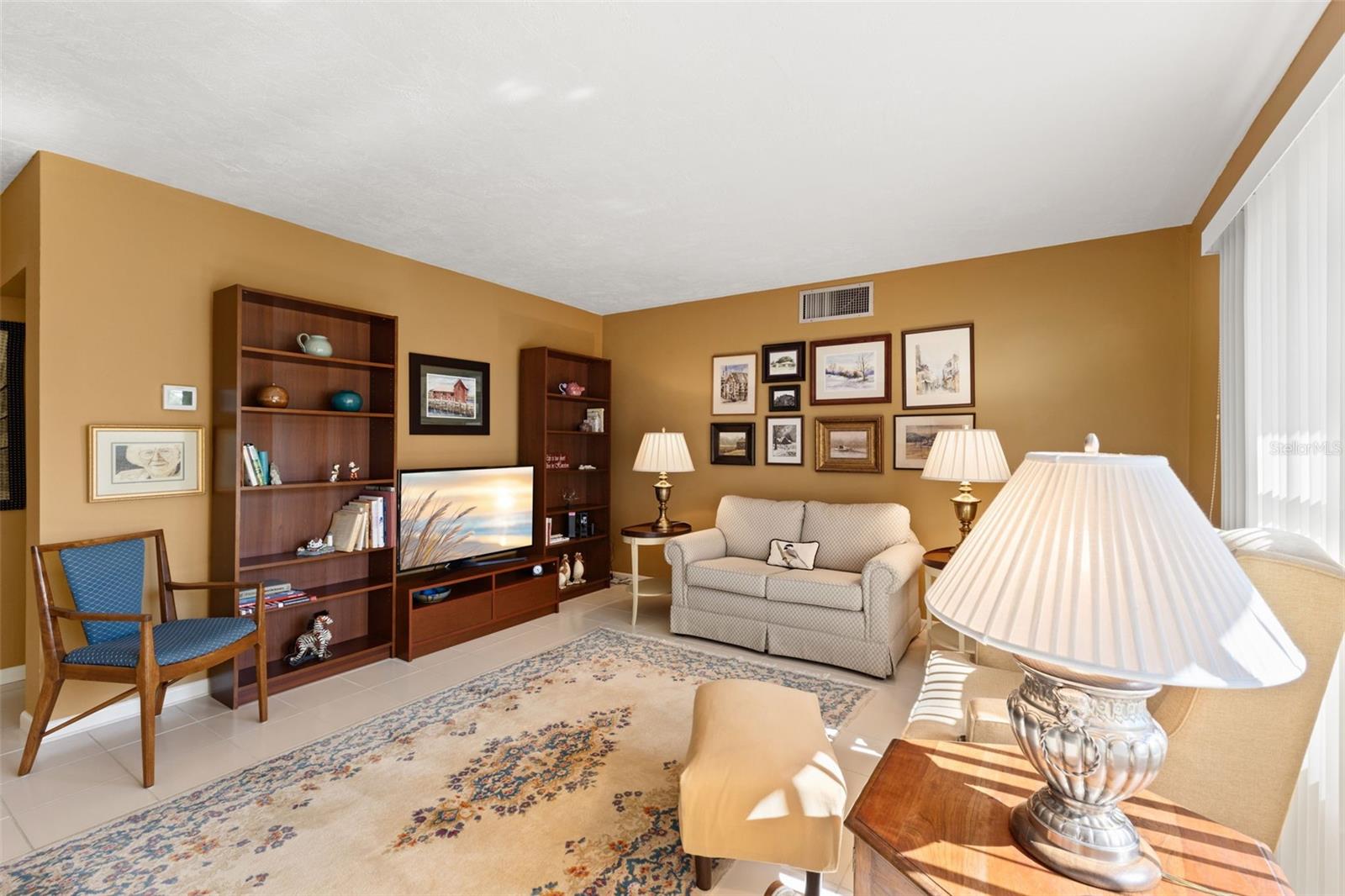 Image 10 of 43 For 1156 Taylor Avenue