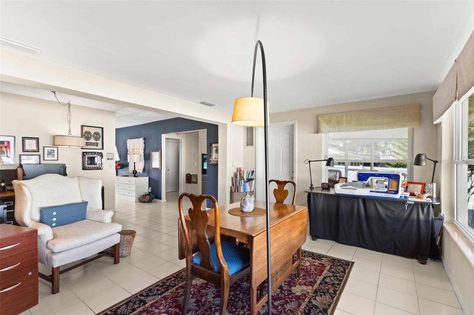 Image 19 of 43 For 1156 Taylor Avenue