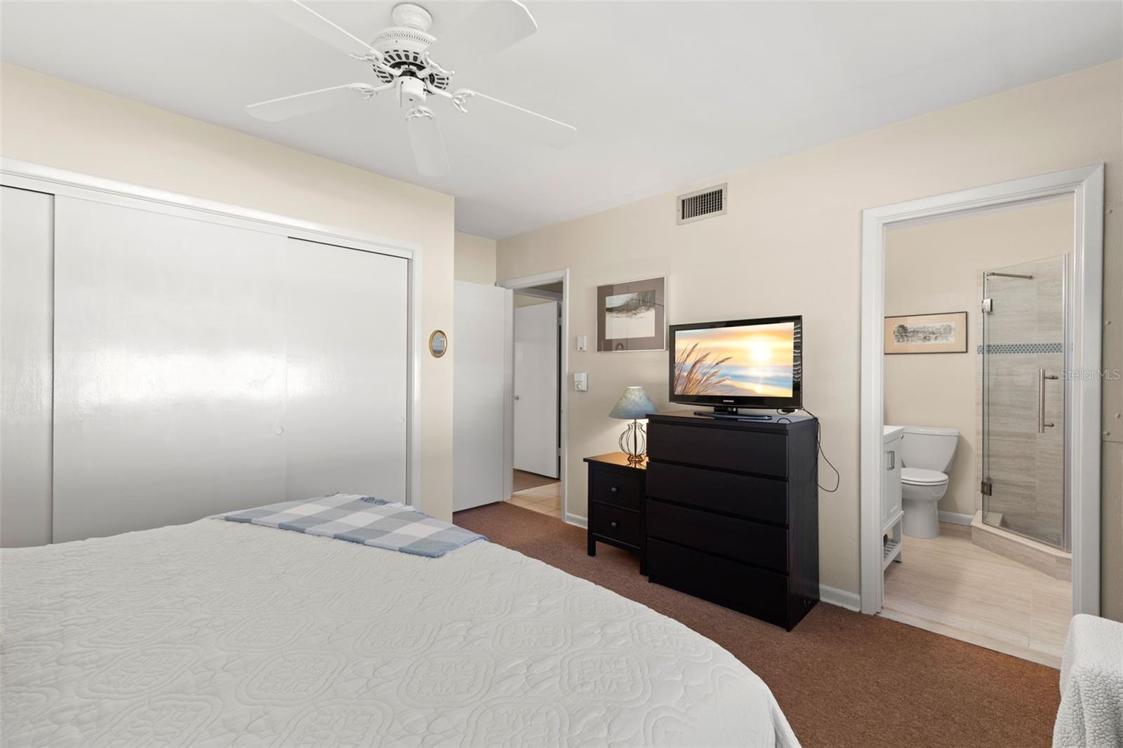 Image 26 of 43 For 1156 Taylor Avenue