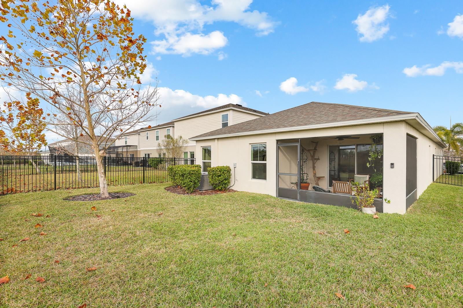 Image 28 of 30 For 14615 Brumby Ridge Avenue