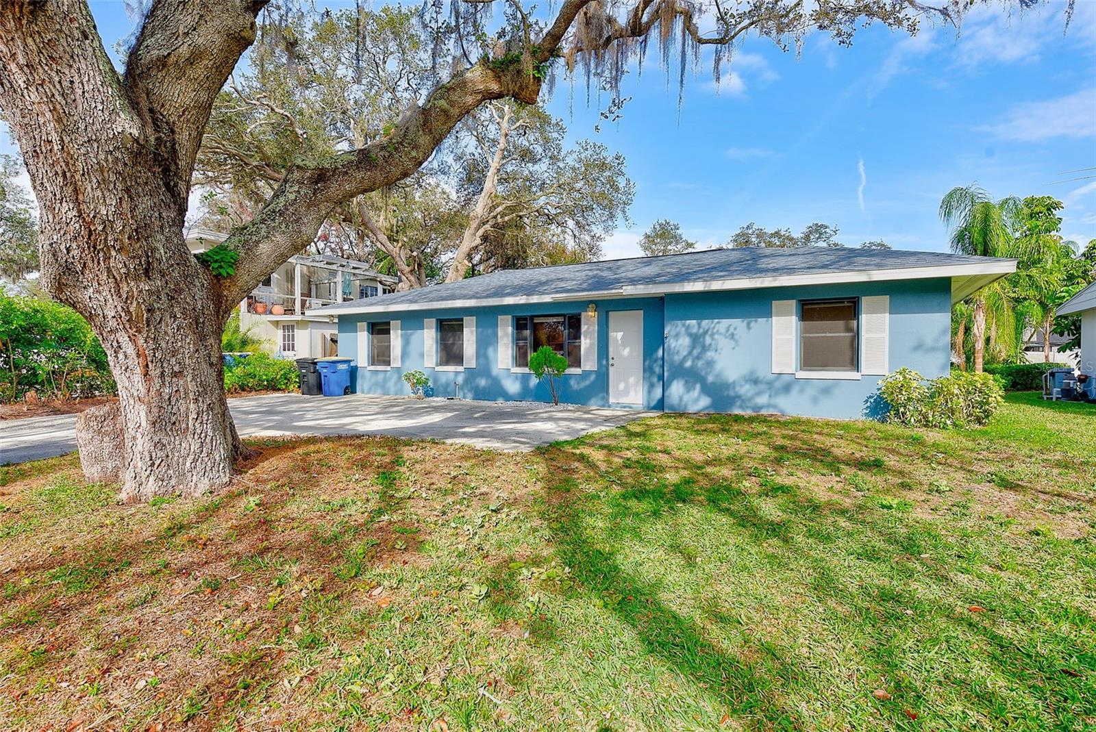 Image 23 of 31 For 1668 Cleveland Street