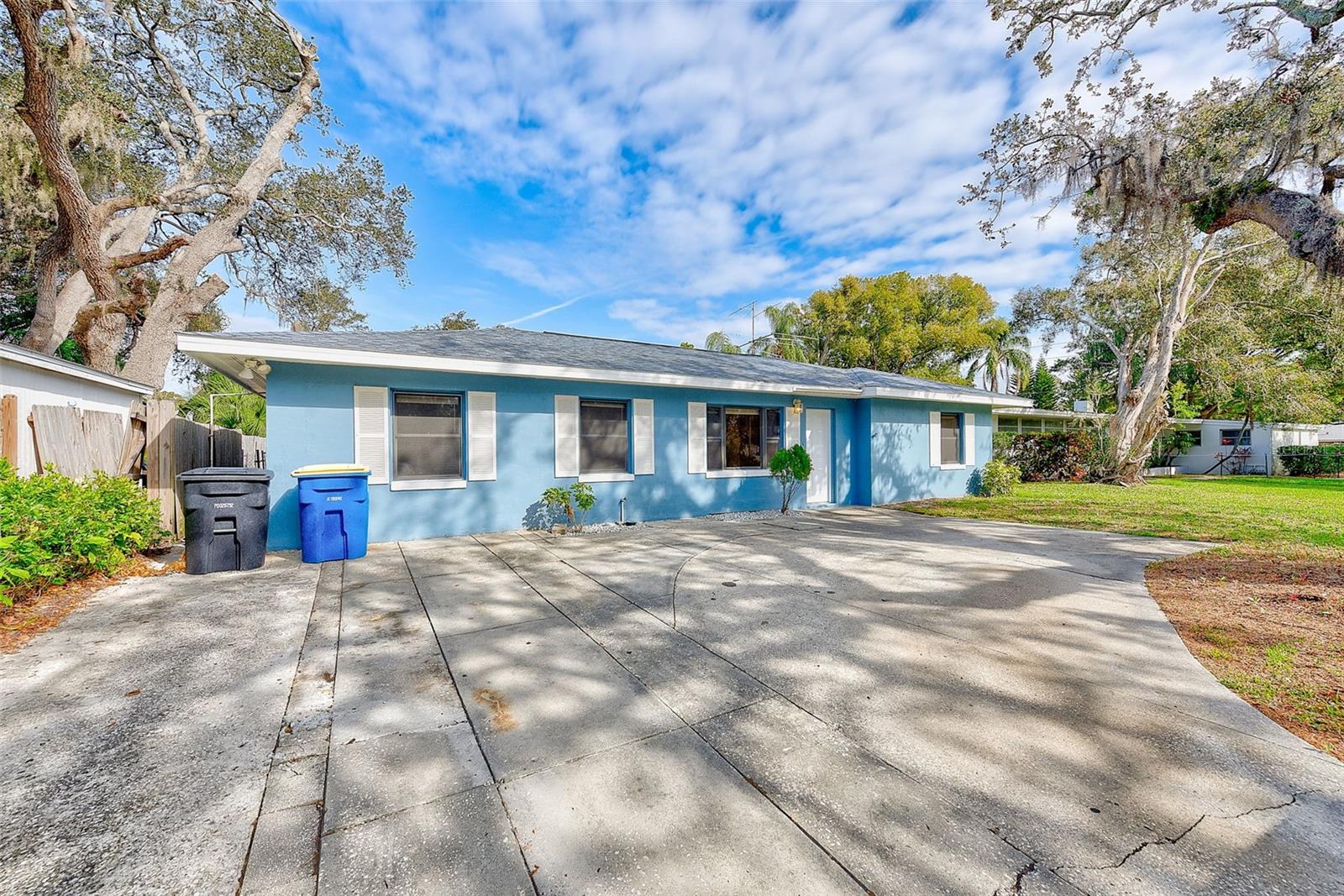 Image 24 of 31 For 1668 Cleveland Street