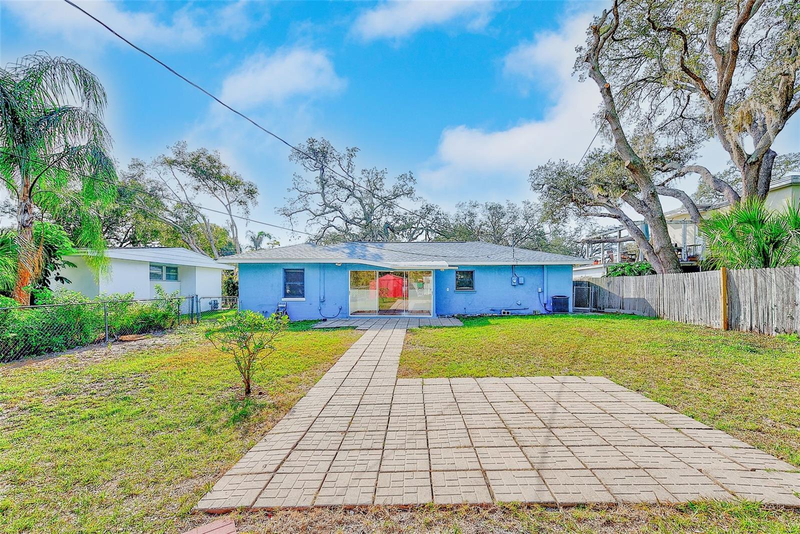 Image 30 of 31 For 1668 Cleveland Street