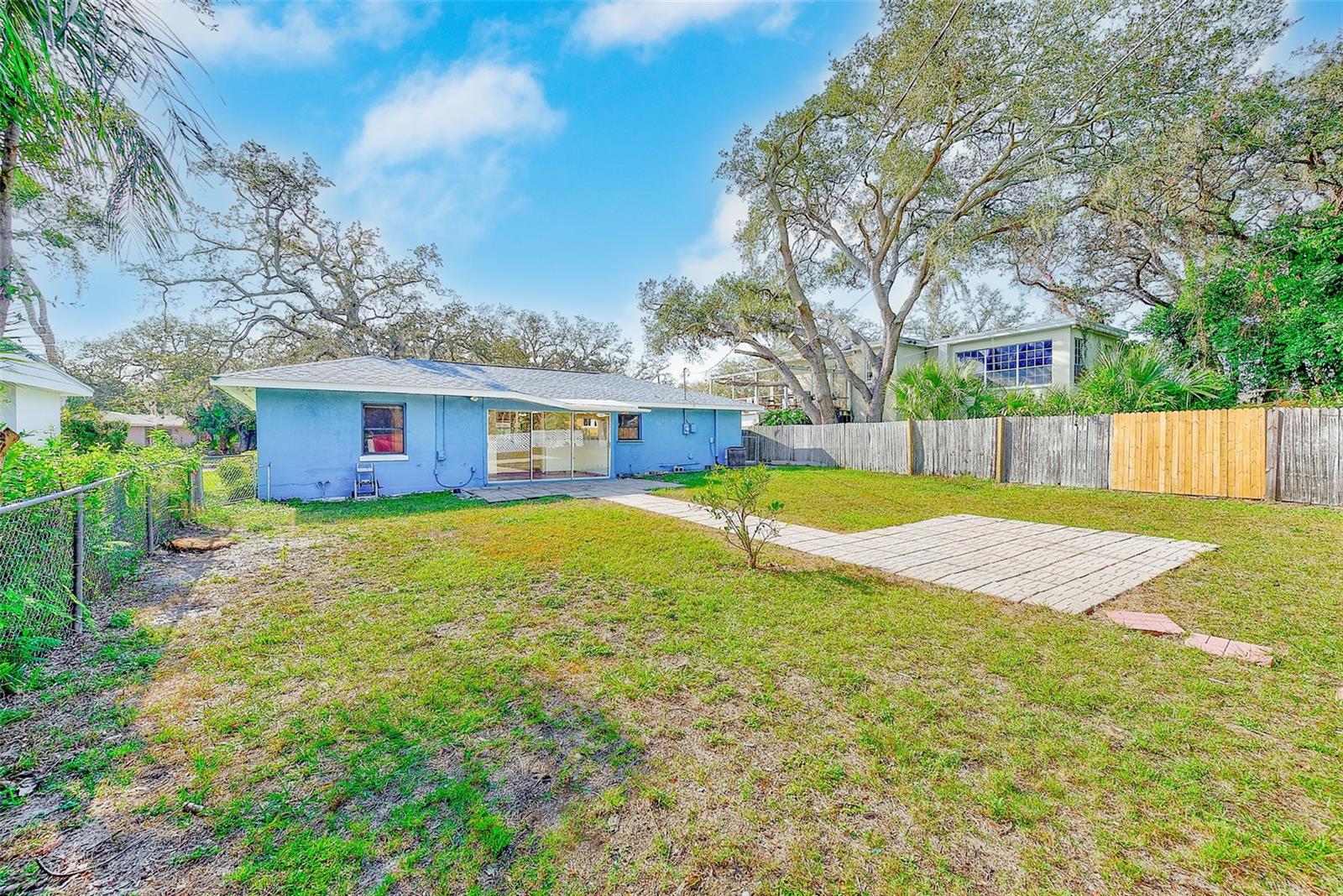 Image 31 of 31 For 1668 Cleveland Street