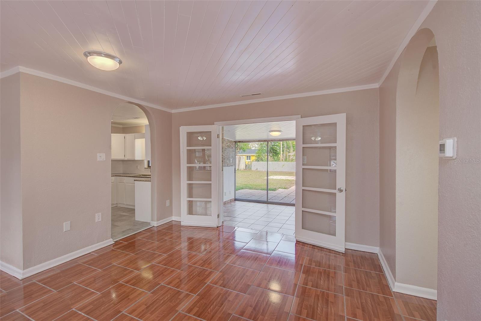 Image 6 of 31 For 1668 Cleveland Street