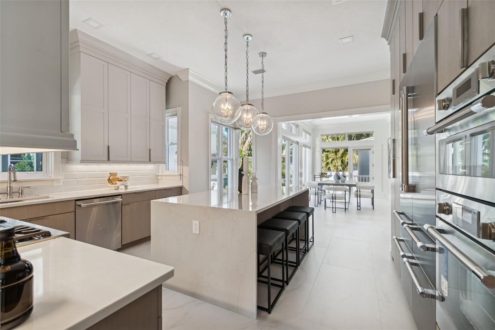 Listing photo id 26 for 845 Bayshore Boulevard