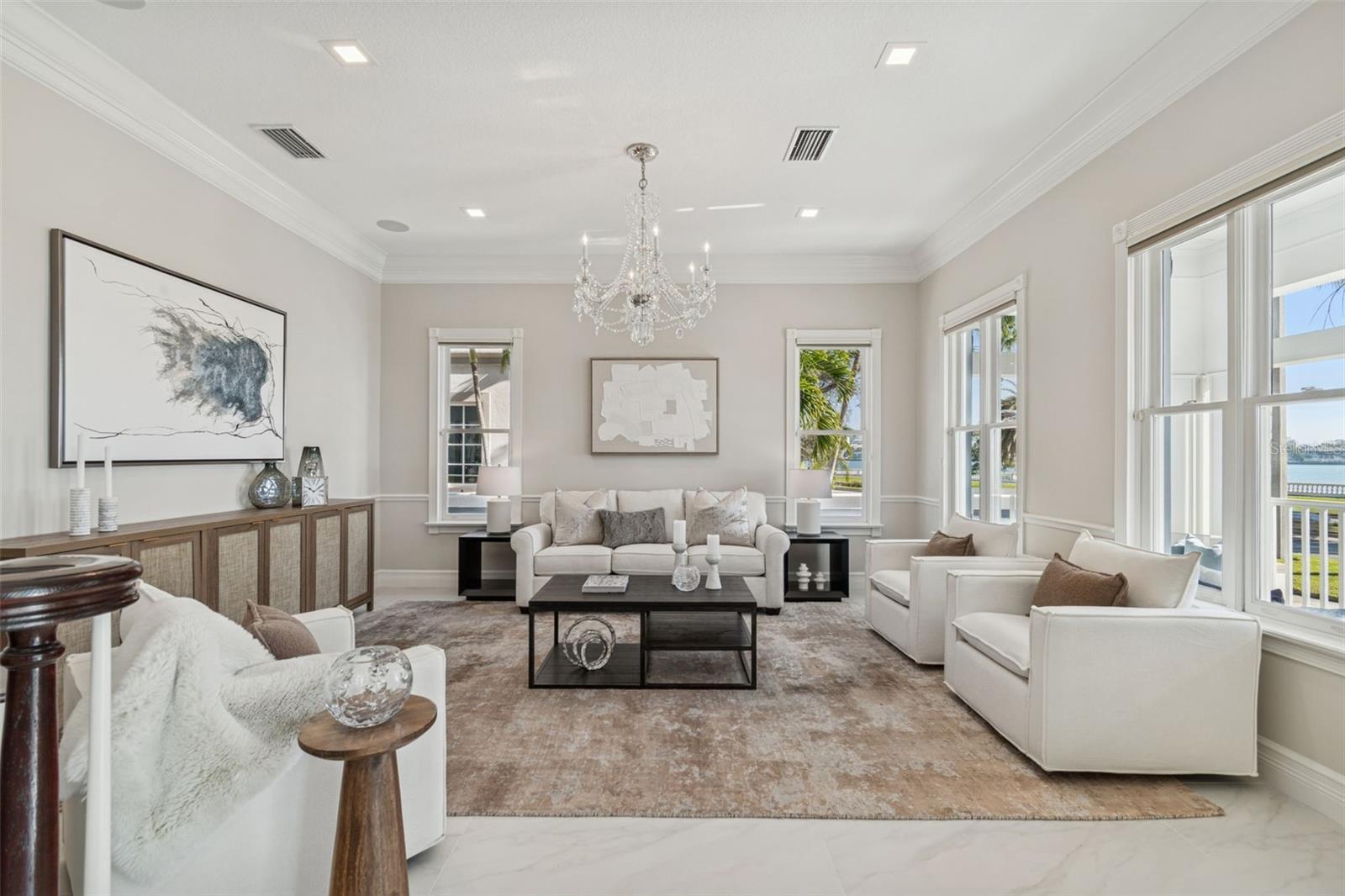 Listing photo id 1 for 845 Bayshore Boulevard