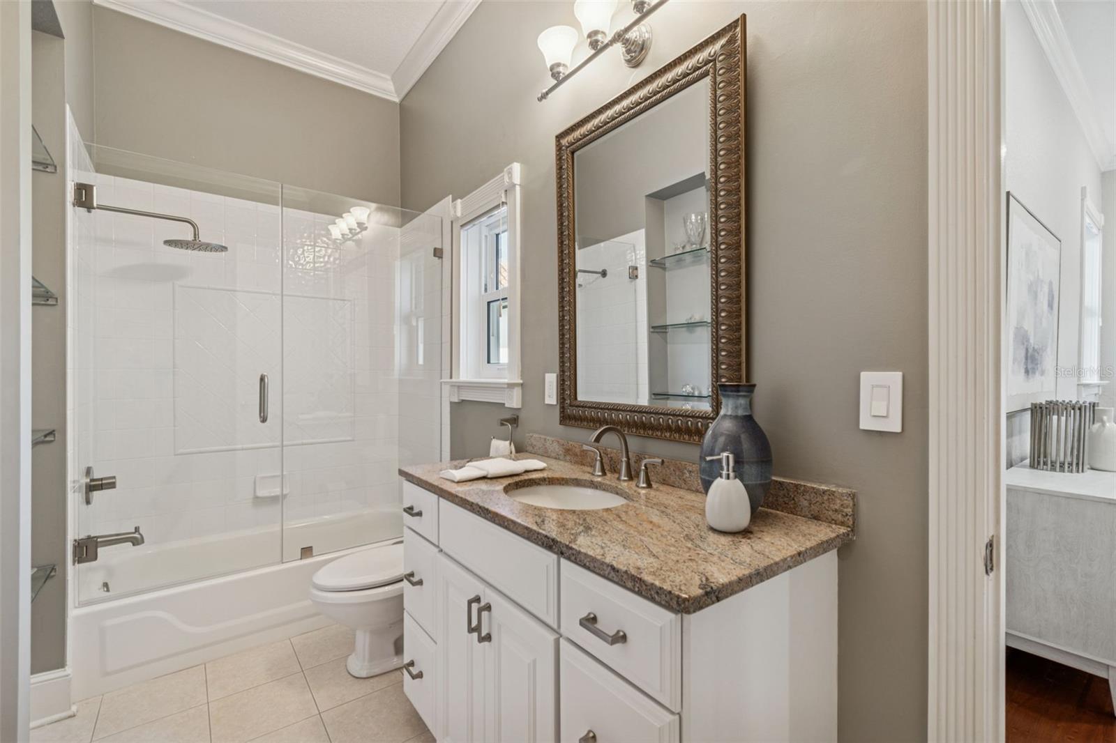 Listing photo id 44 for 845 Bayshore Boulevard