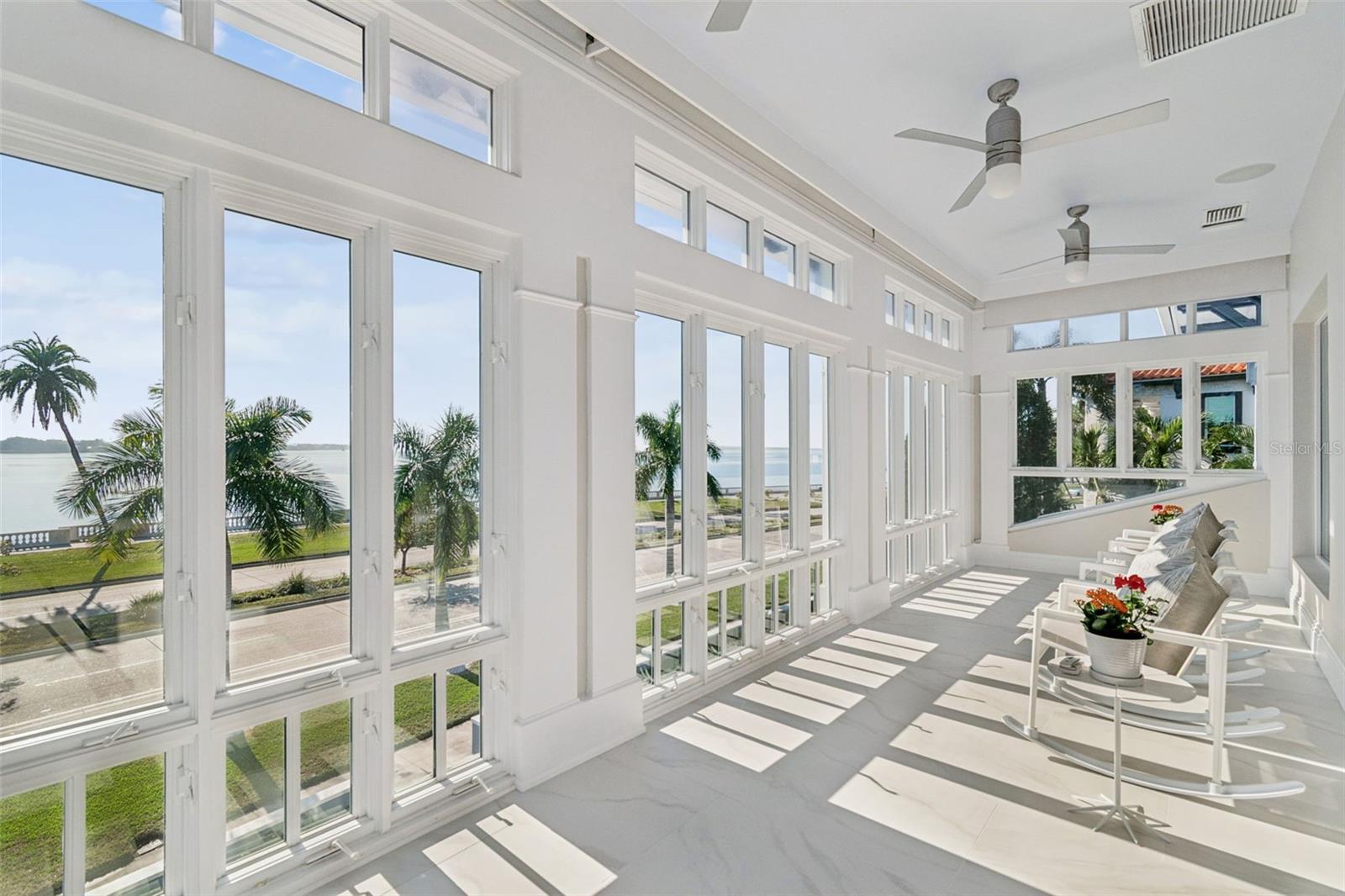 Listing photo id 6 for 845 Bayshore Boulevard