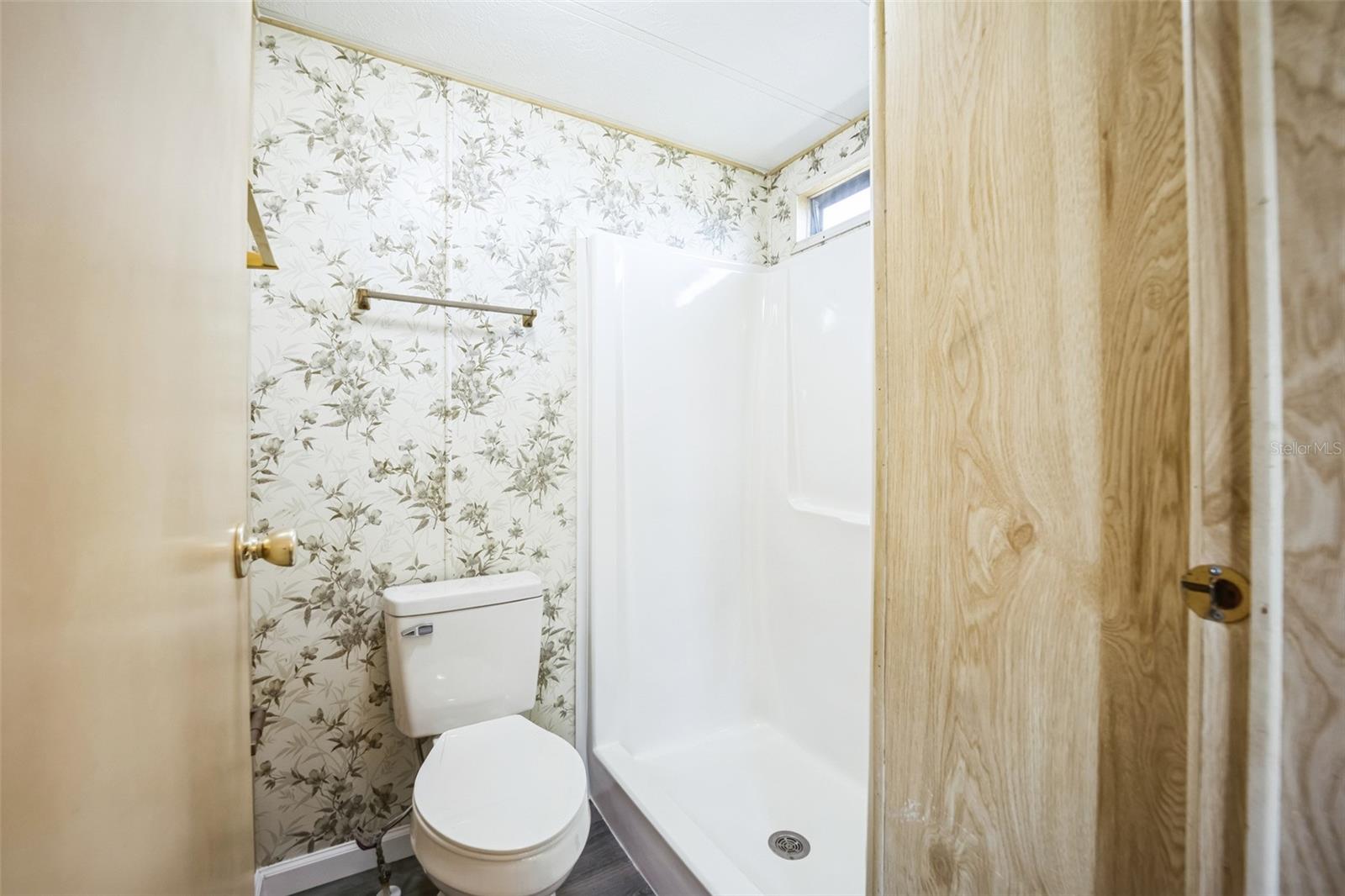 Image 17 of 45 For 65 Joppa Drive