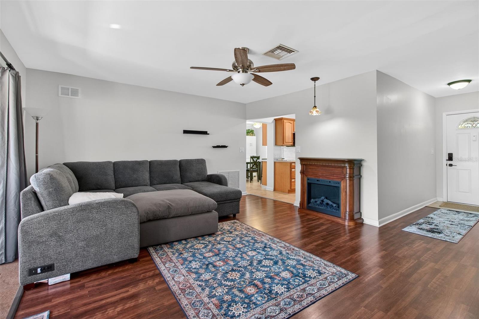 Image 2 of 28 For 13584 Twig Terrace