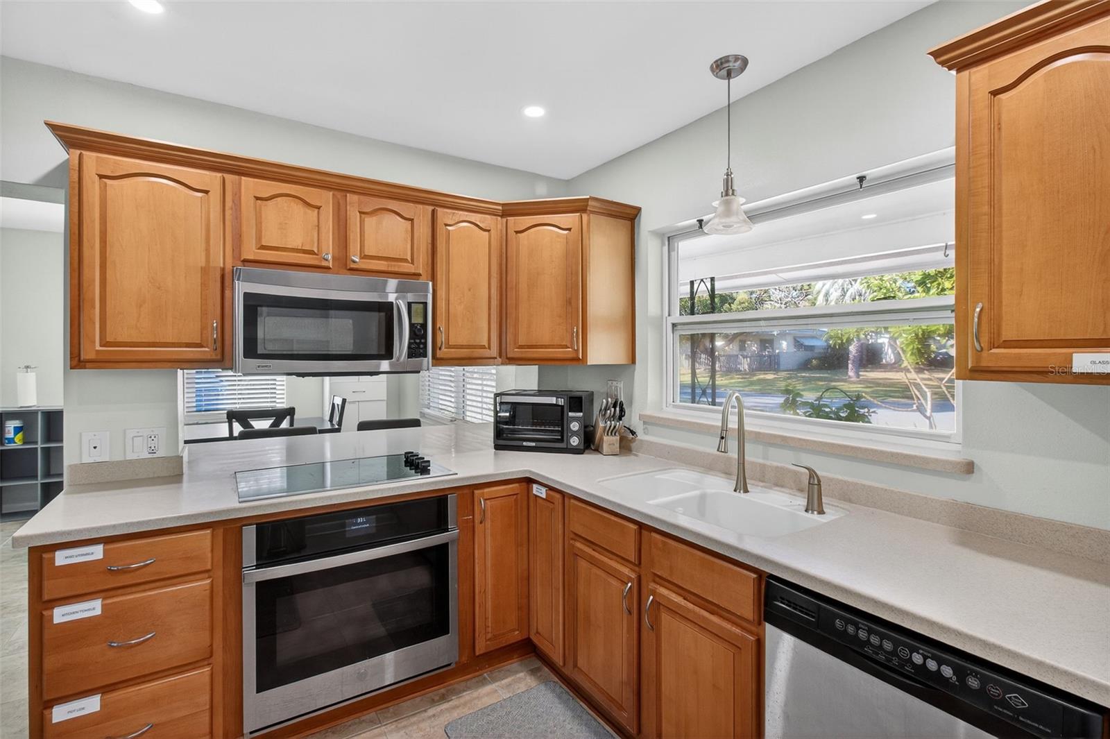 Image 4 of 28 For 13584 Twig Terrace