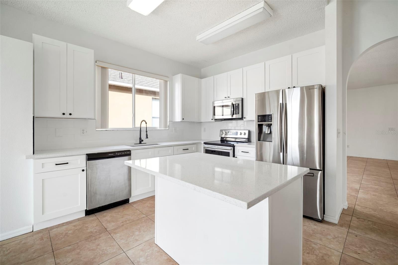 Image 13 of 56 For 930 Grand Canyon Drive