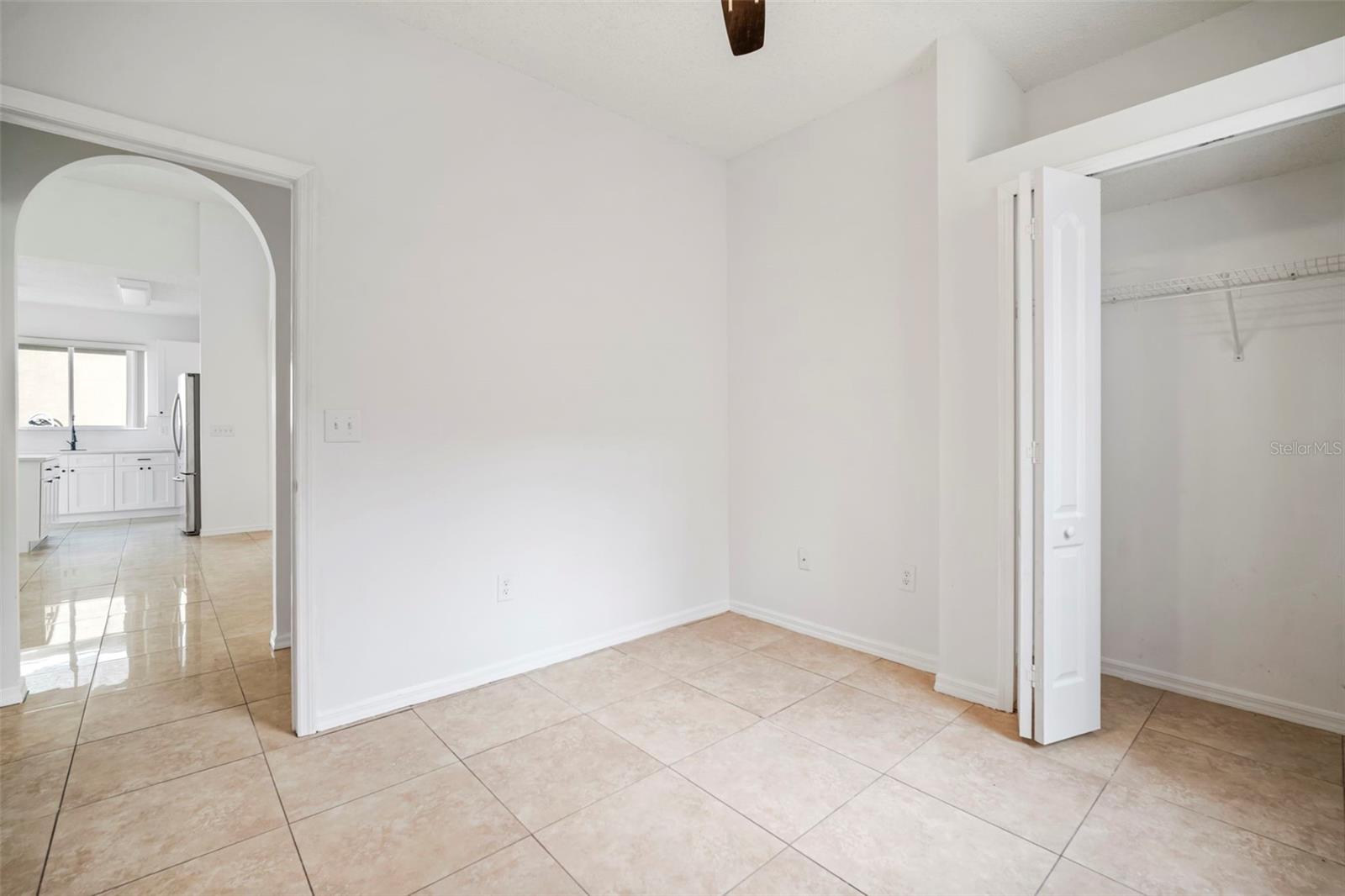 Image 28 of 56 For 930 Grand Canyon Drive