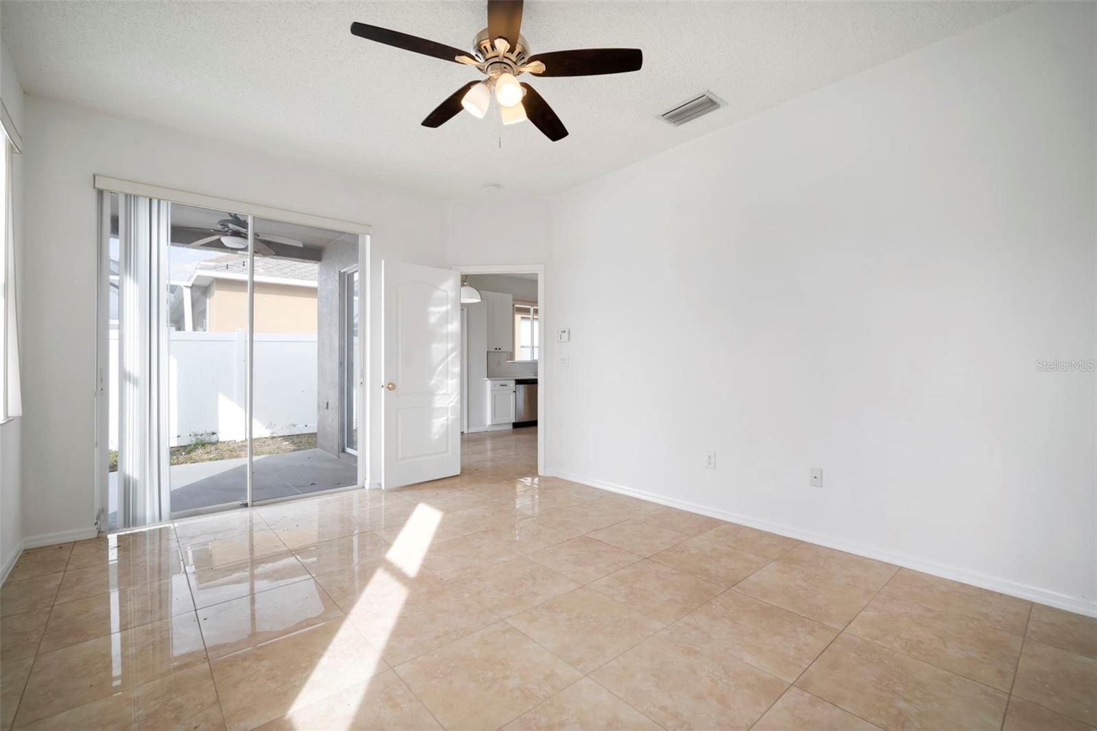 Image 33 of 56 For 930 Grand Canyon Drive