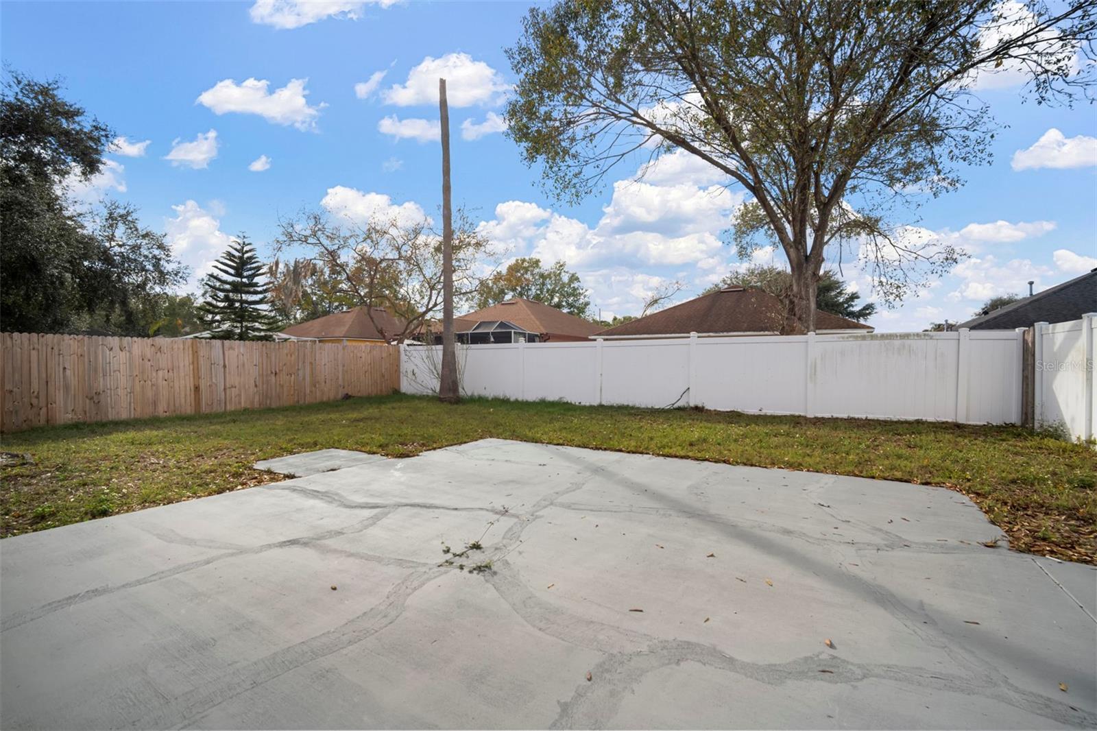 Image 40 of 56 For 930 Grand Canyon Drive