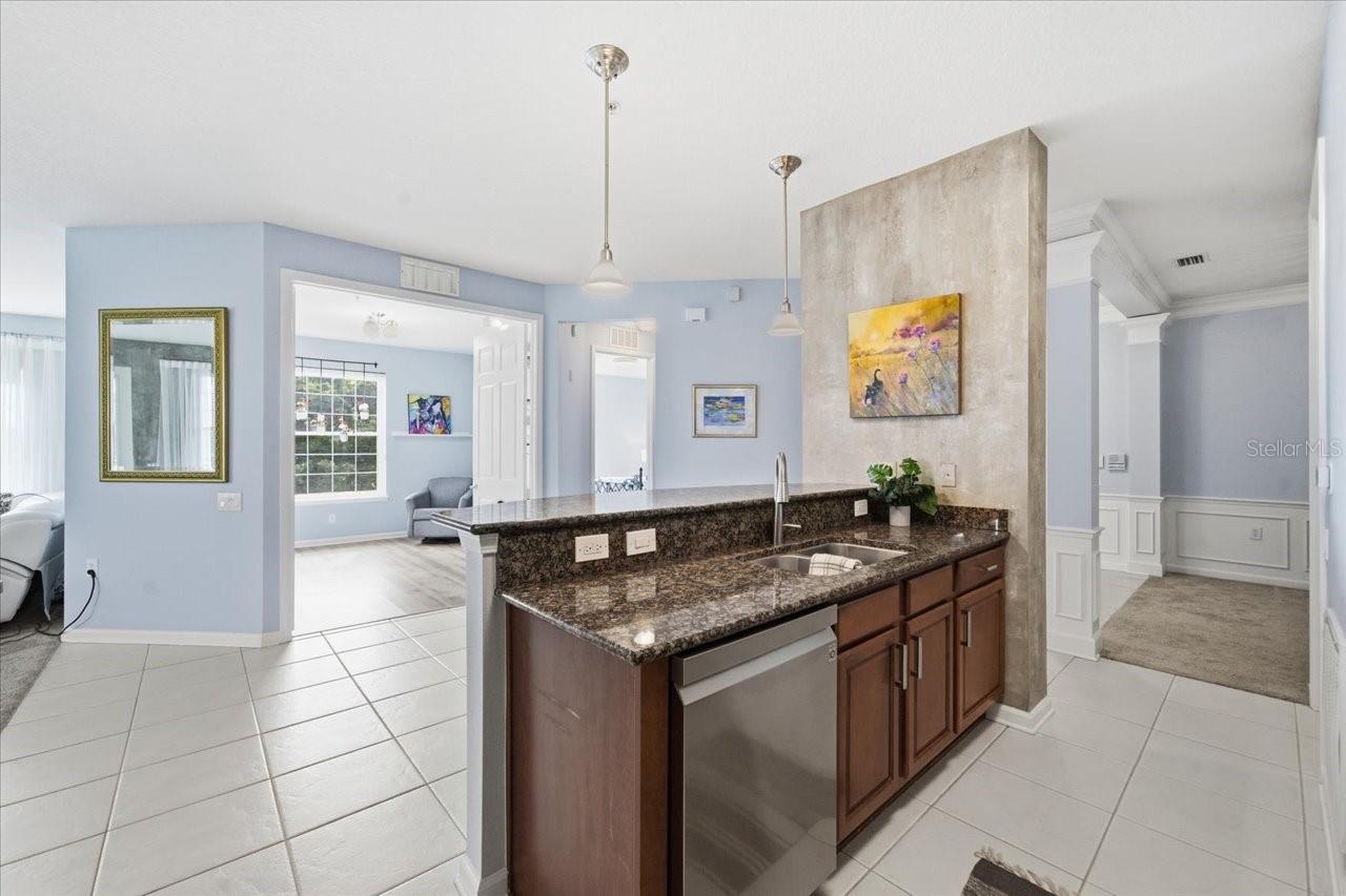 Image 18 of 66 For 7905 Seminole Boulevard 3301