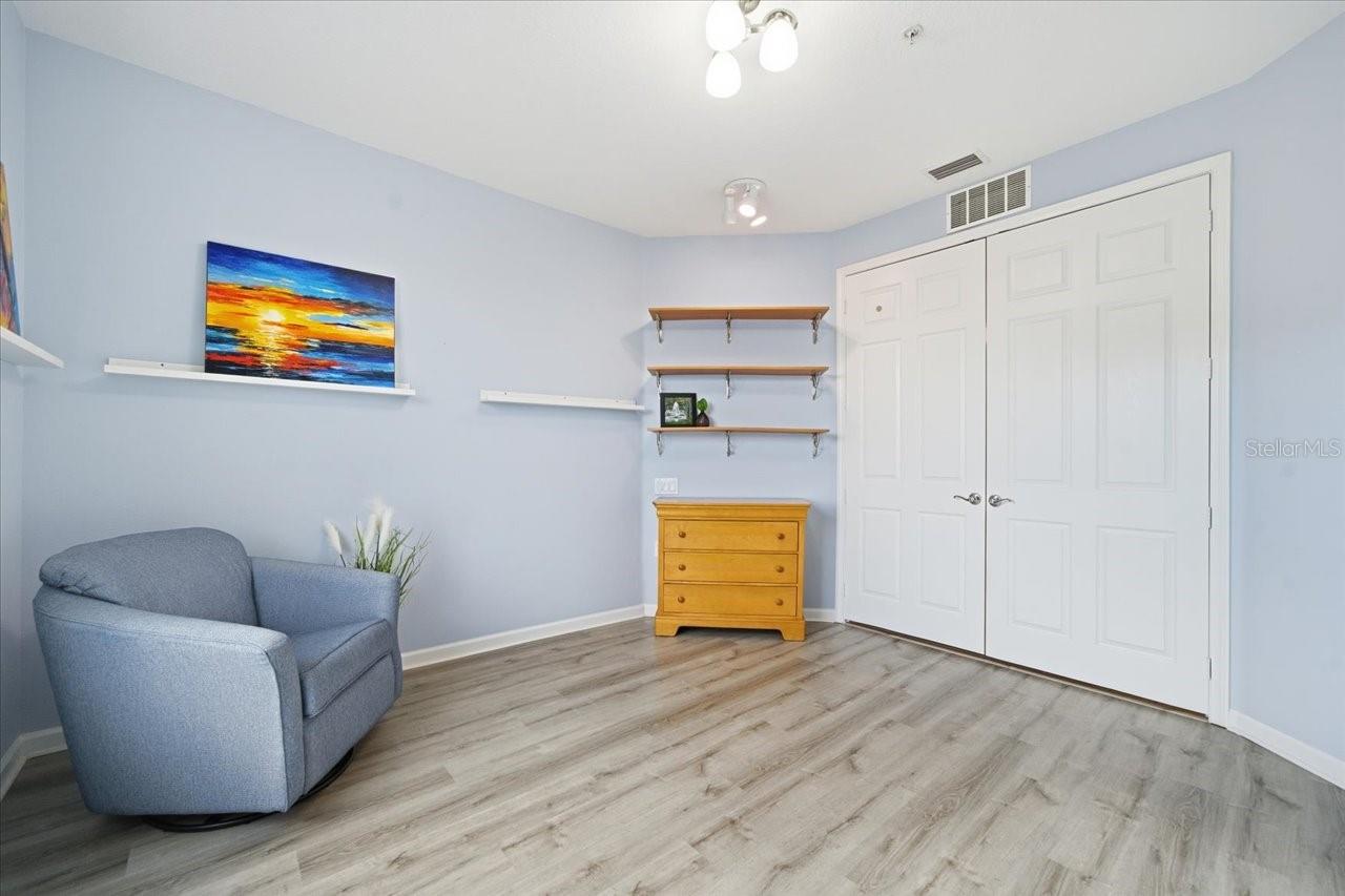 Image 20 of 66 For 7905 Seminole Boulevard 3301