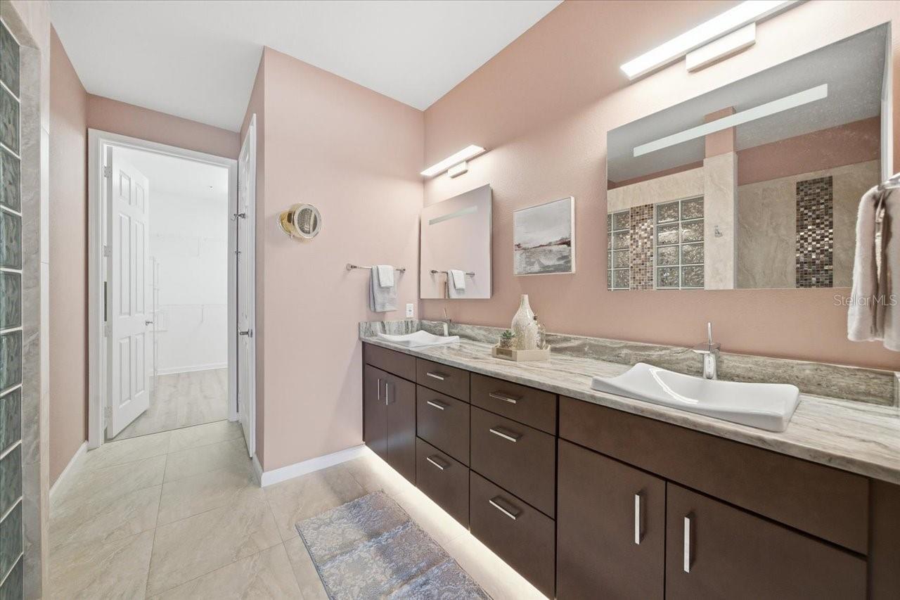 Image 26 of 66 For 7905 Seminole Boulevard 3301