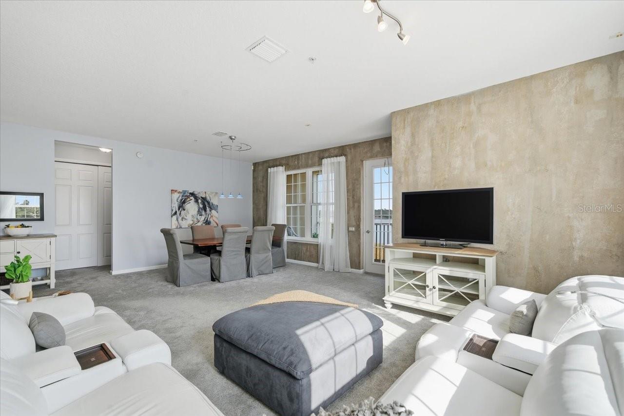 Image 9 of 66 For 7905 Seminole Boulevard 3301