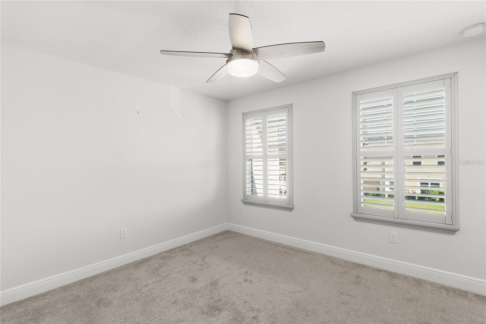 Listing photo id 17 for 2313 Sunset Wind Loop