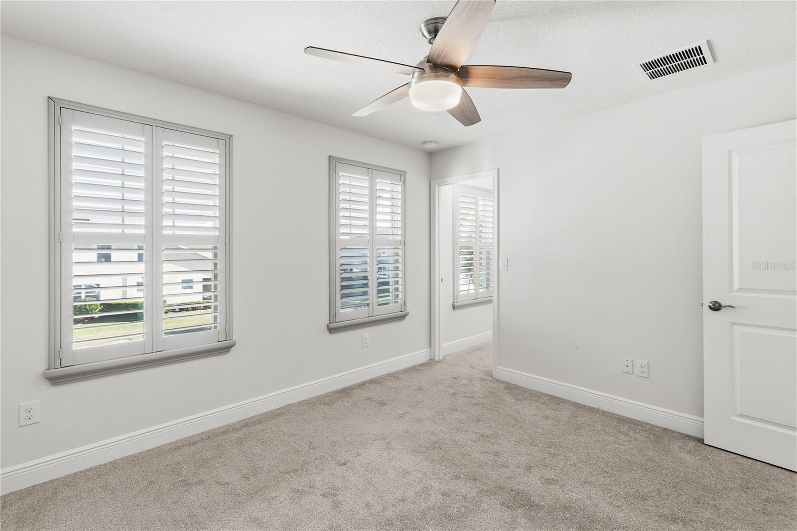 Listing photo id 18 for 2313 Sunset Wind Loop