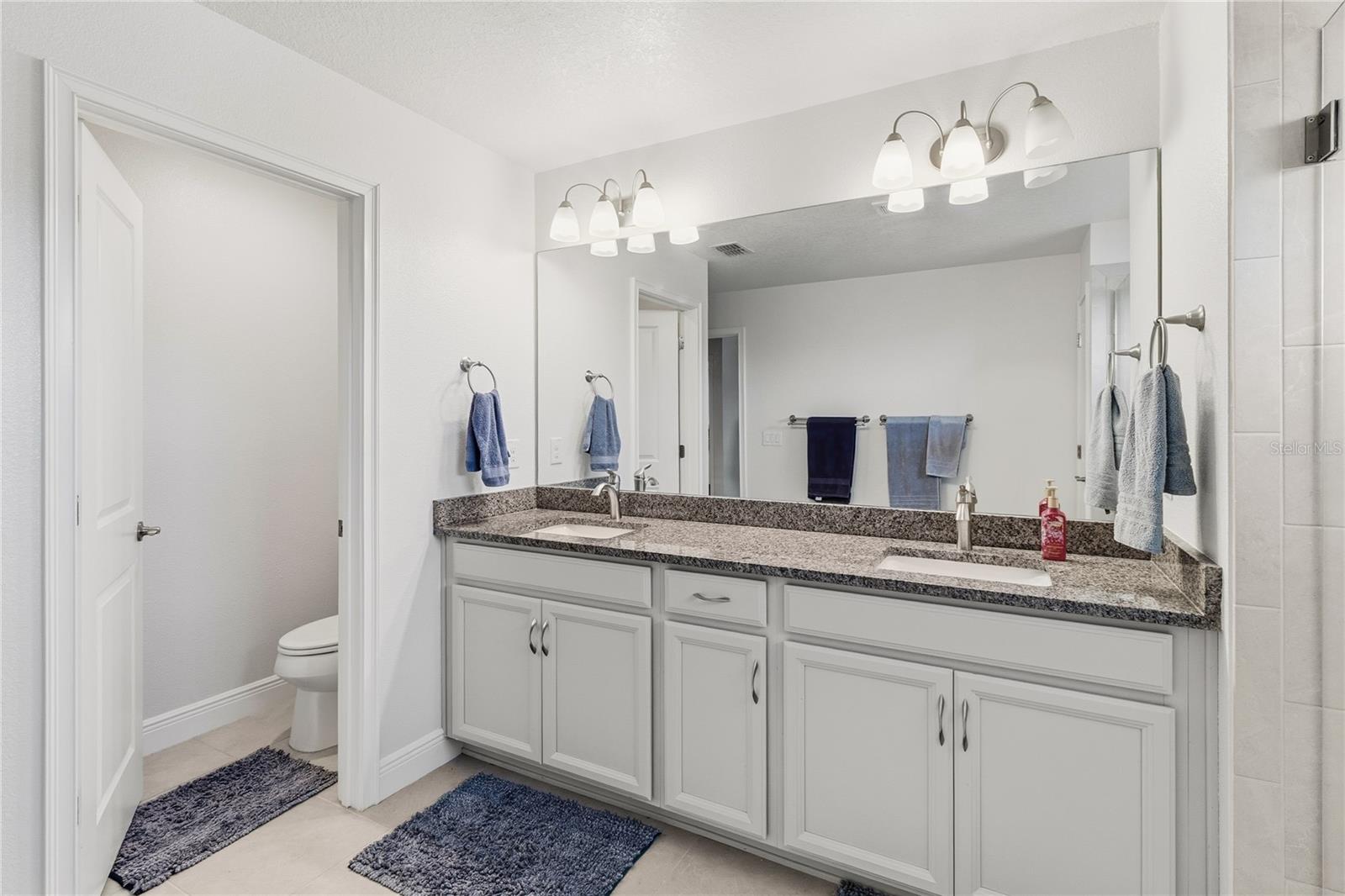 Listing photo id 32 for 2313 Sunset Wind Loop