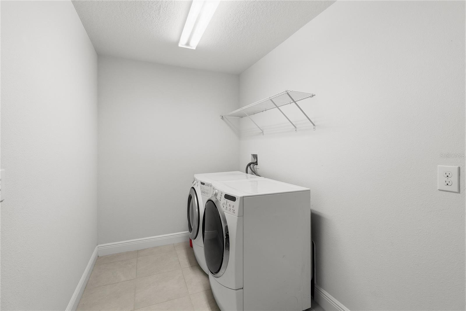 Listing photo id 33 for 2313 Sunset Wind Loop