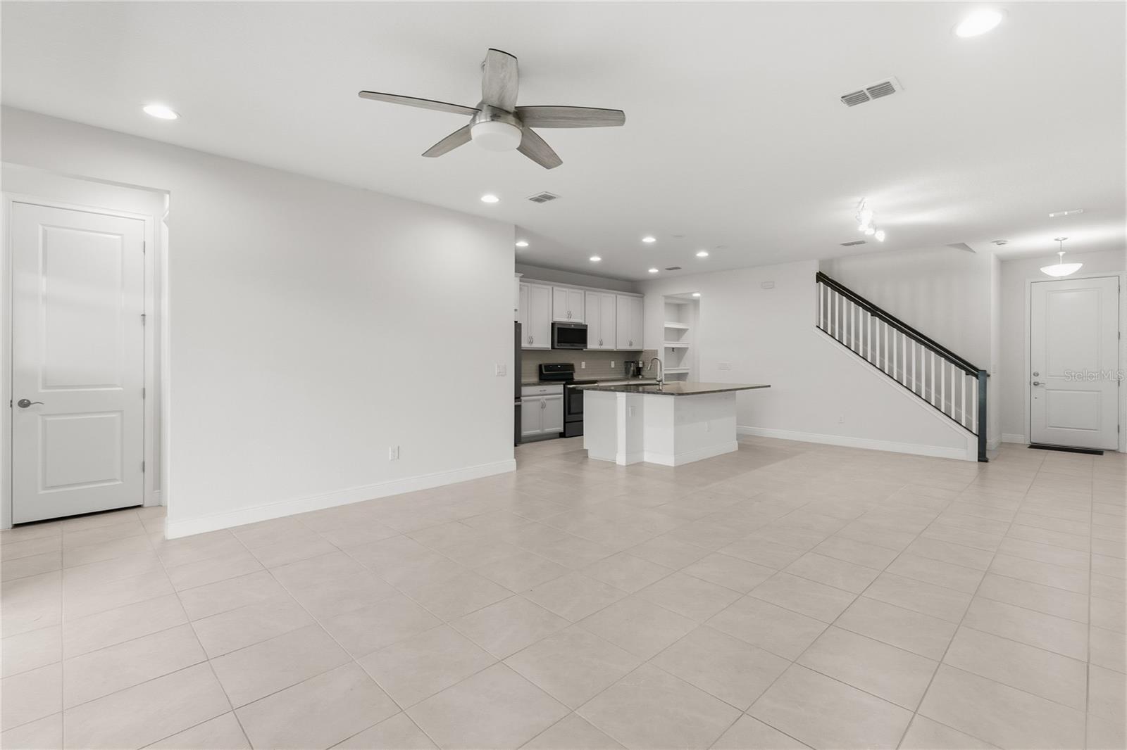 Listing photo id 6 for 2313 Sunset Wind Loop