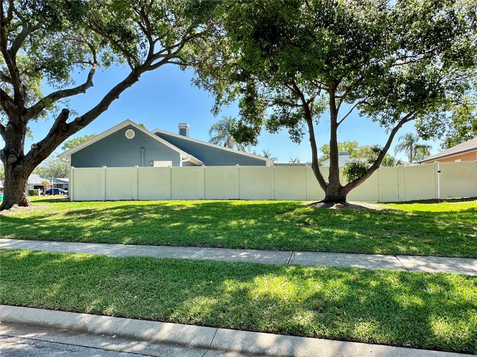 Image 3 of 32 For 3000 Tangerine Terrace