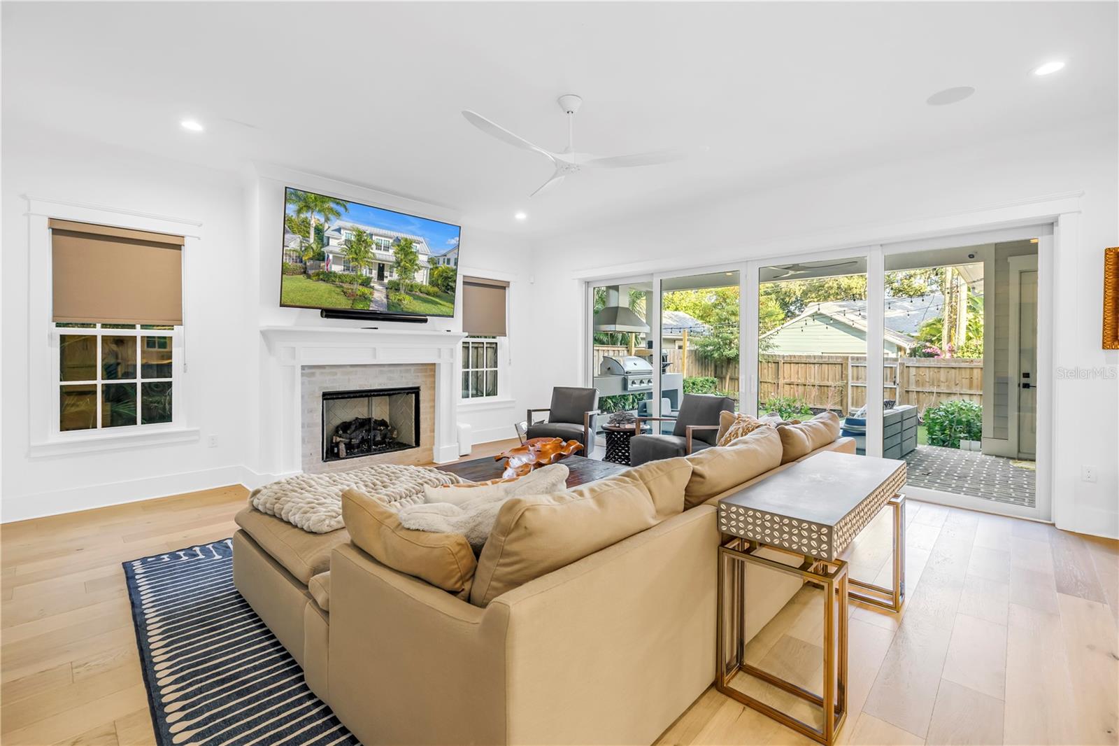 Image 12 of 47 For 135 19th Avenue Ne