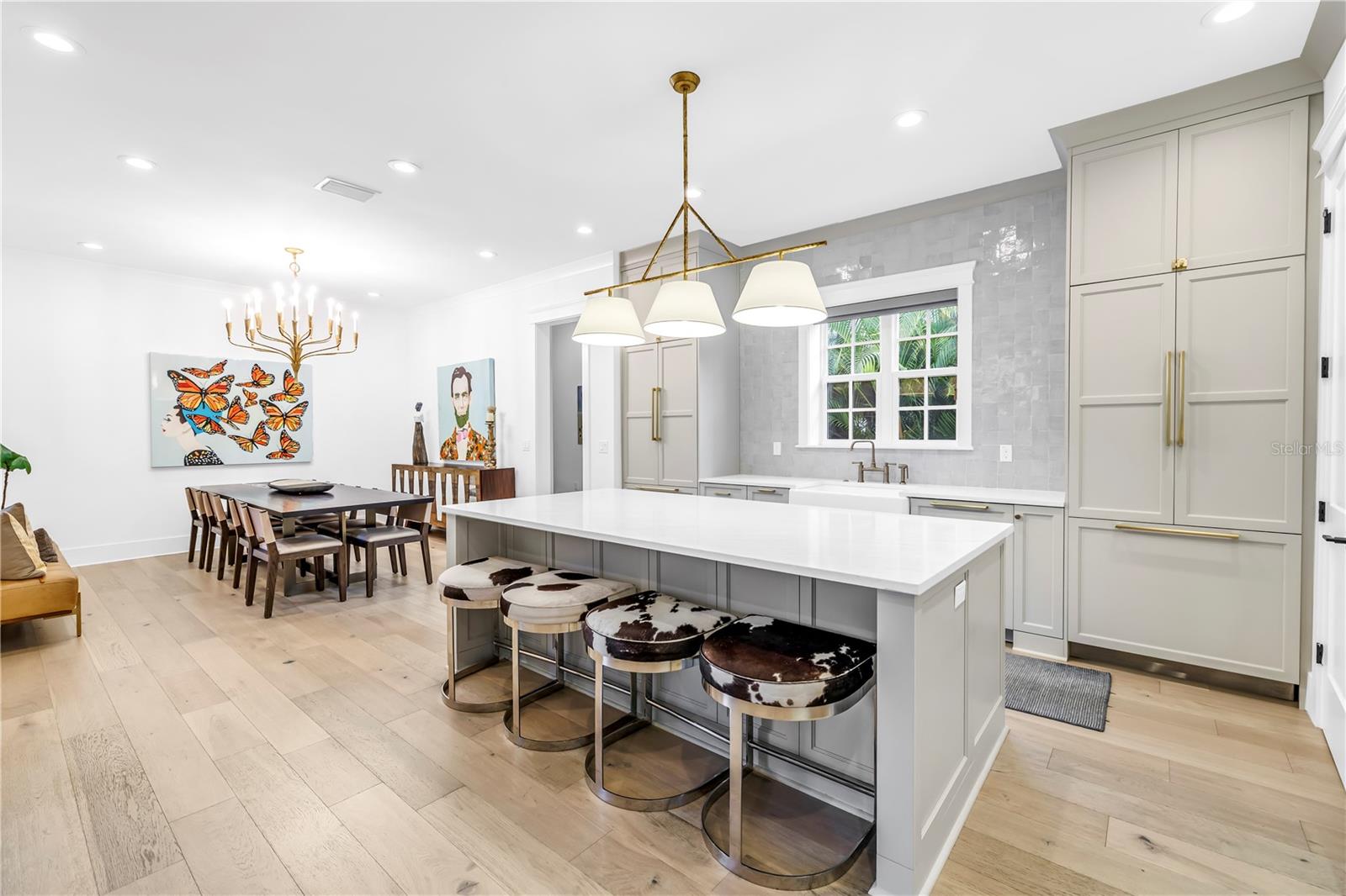 Image 14 of 47 For 135 19th Avenue Ne