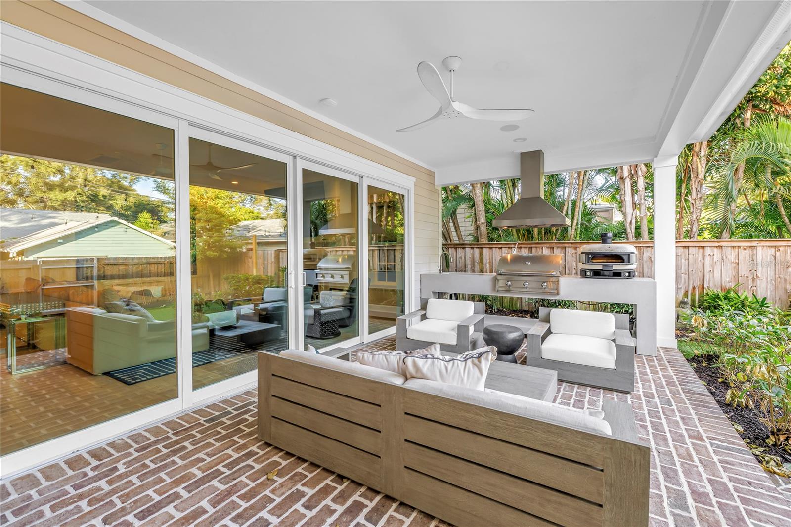 Image 30 of 47 For 135 19th Avenue Ne