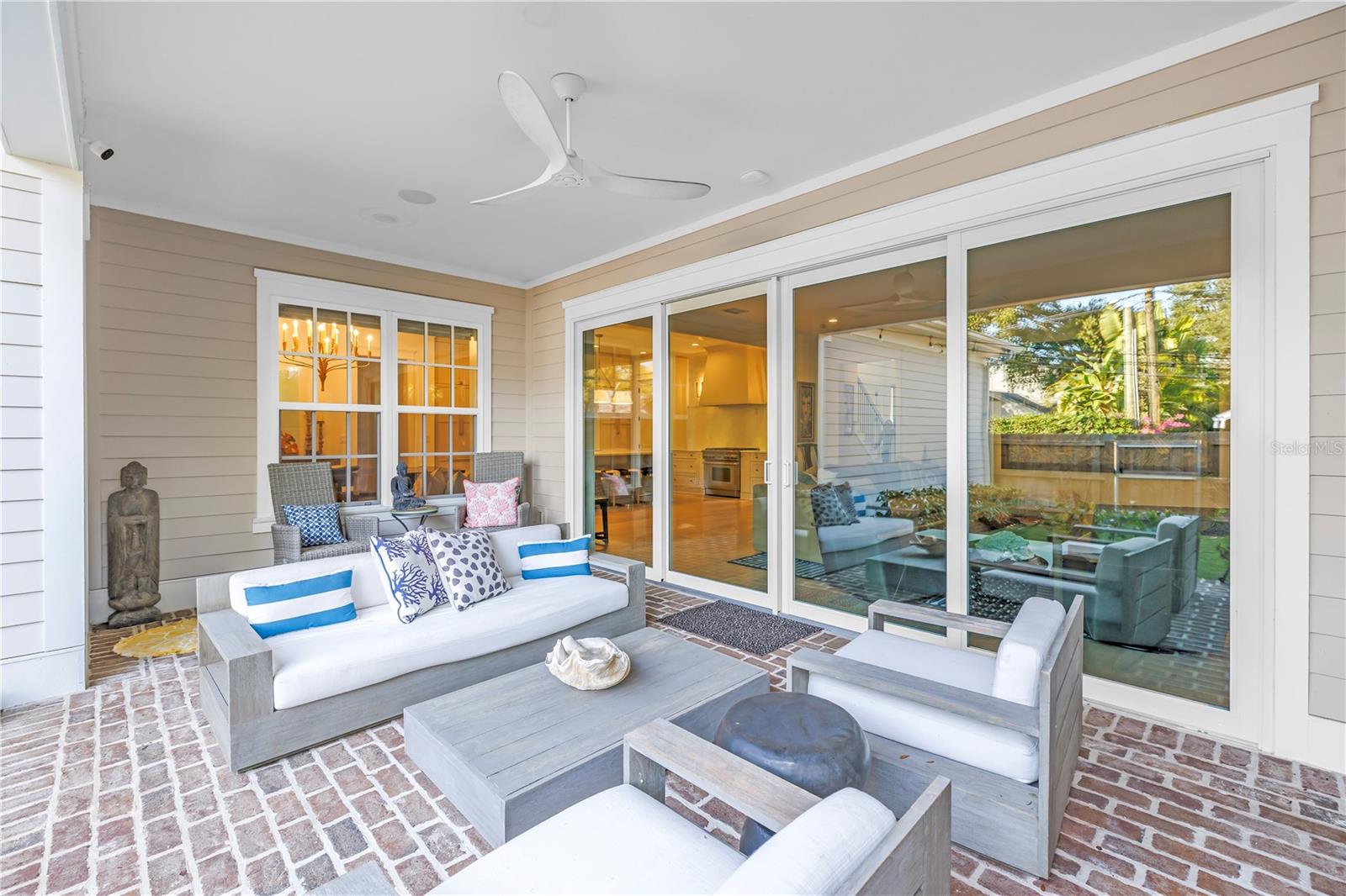 Image 33 of 47 For 135 19th Avenue Ne