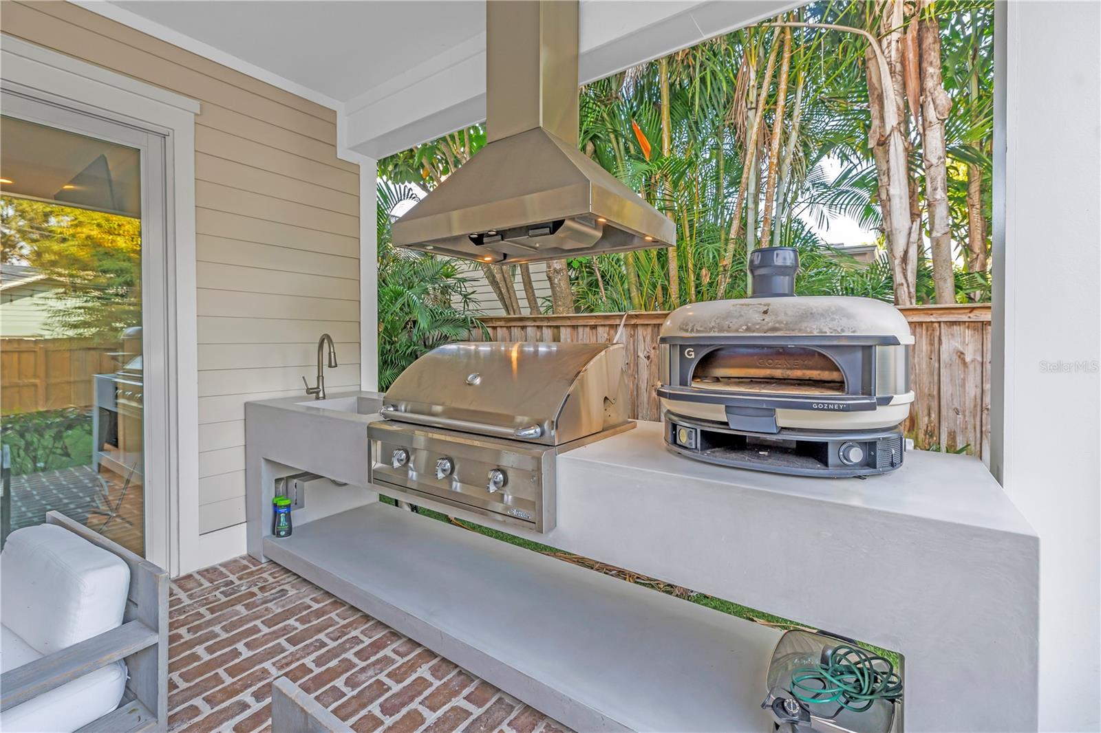 Image 34 of 47 For 135 19th Avenue Ne