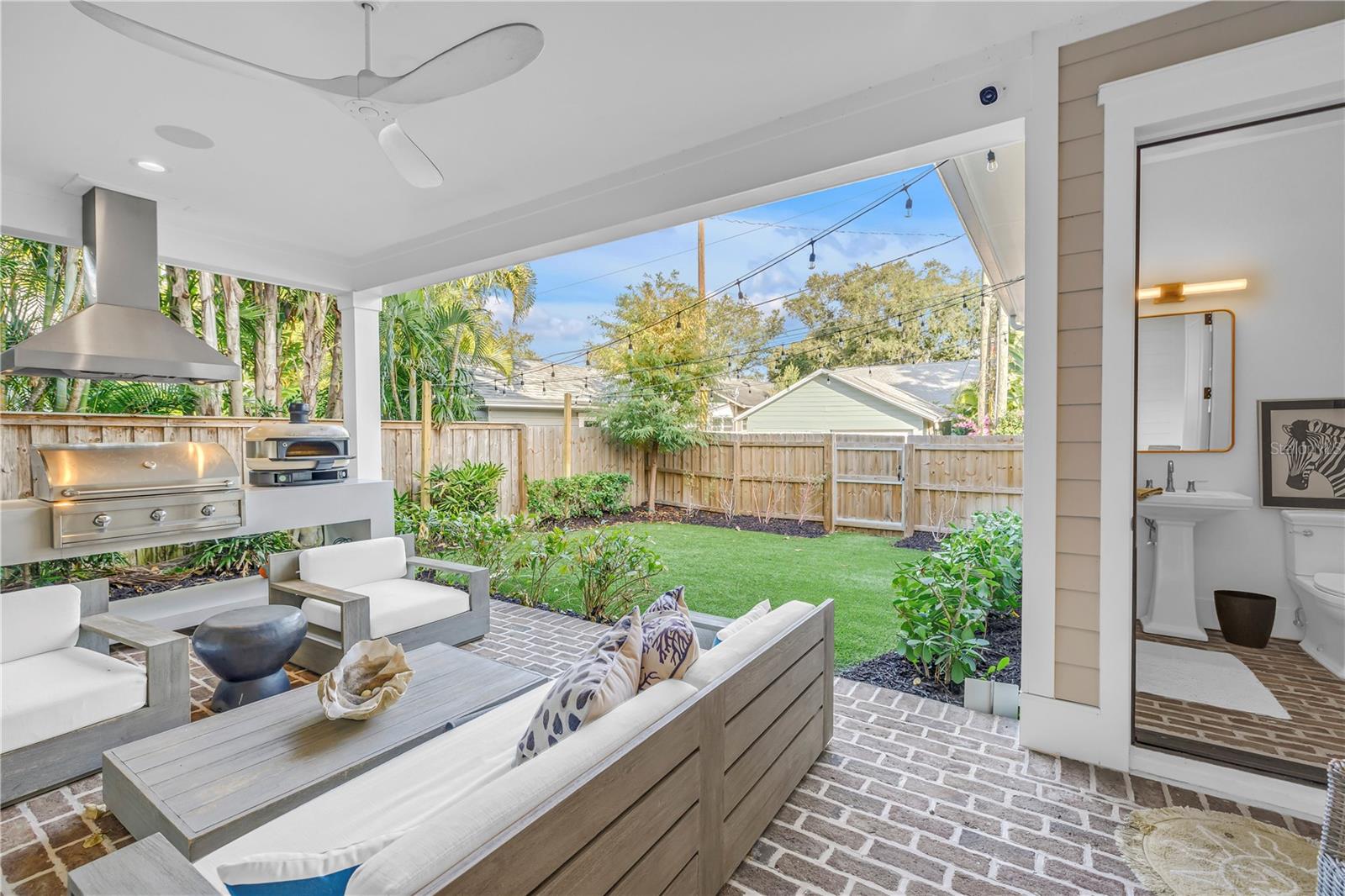 Image 35 of 47 For 135 19th Avenue Ne