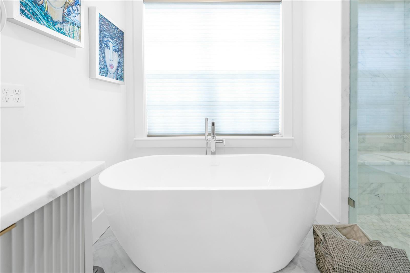 Image 39 of 47 For 135 19th Avenue Ne