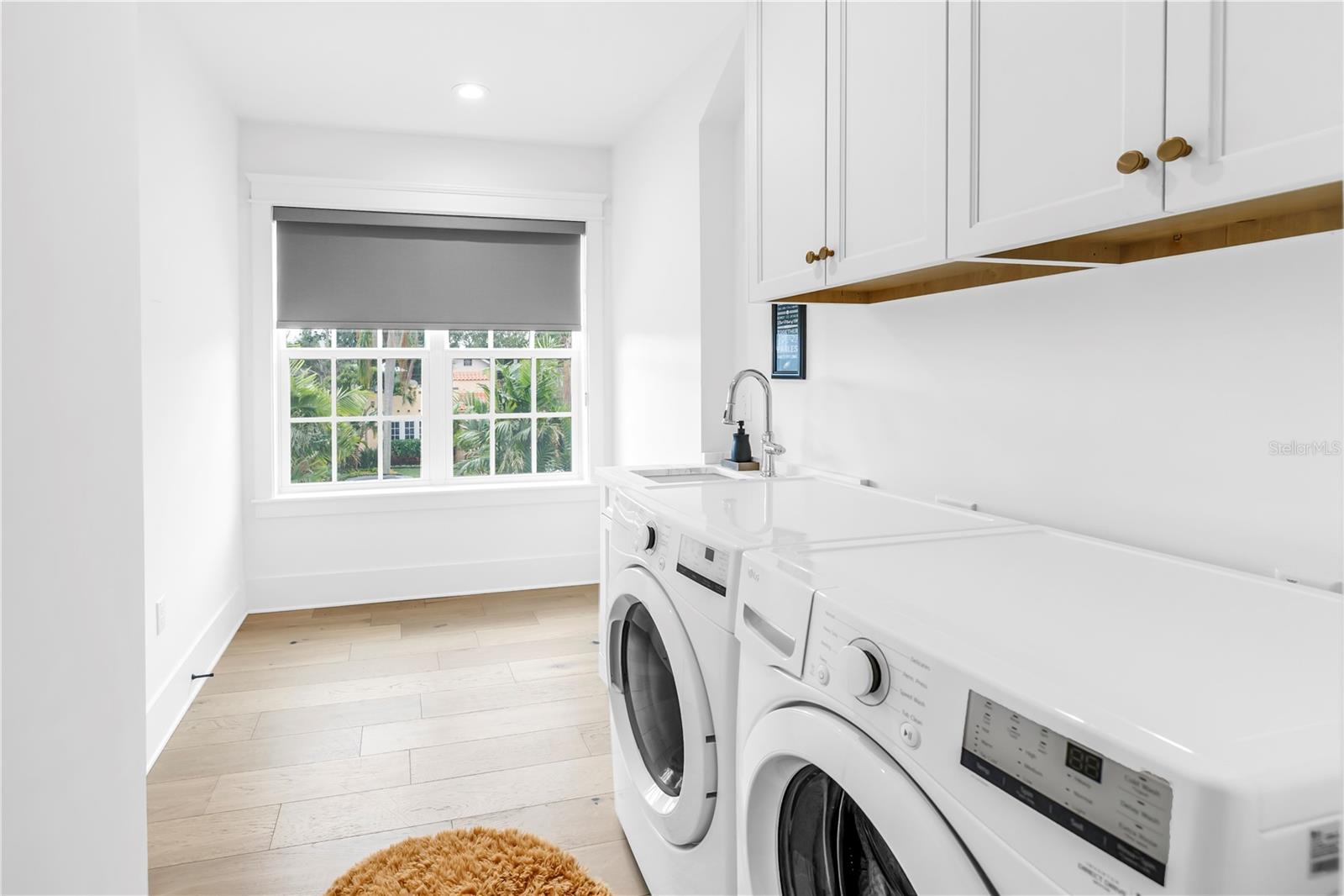 Image 40 of 47 For 135 19th Avenue Ne