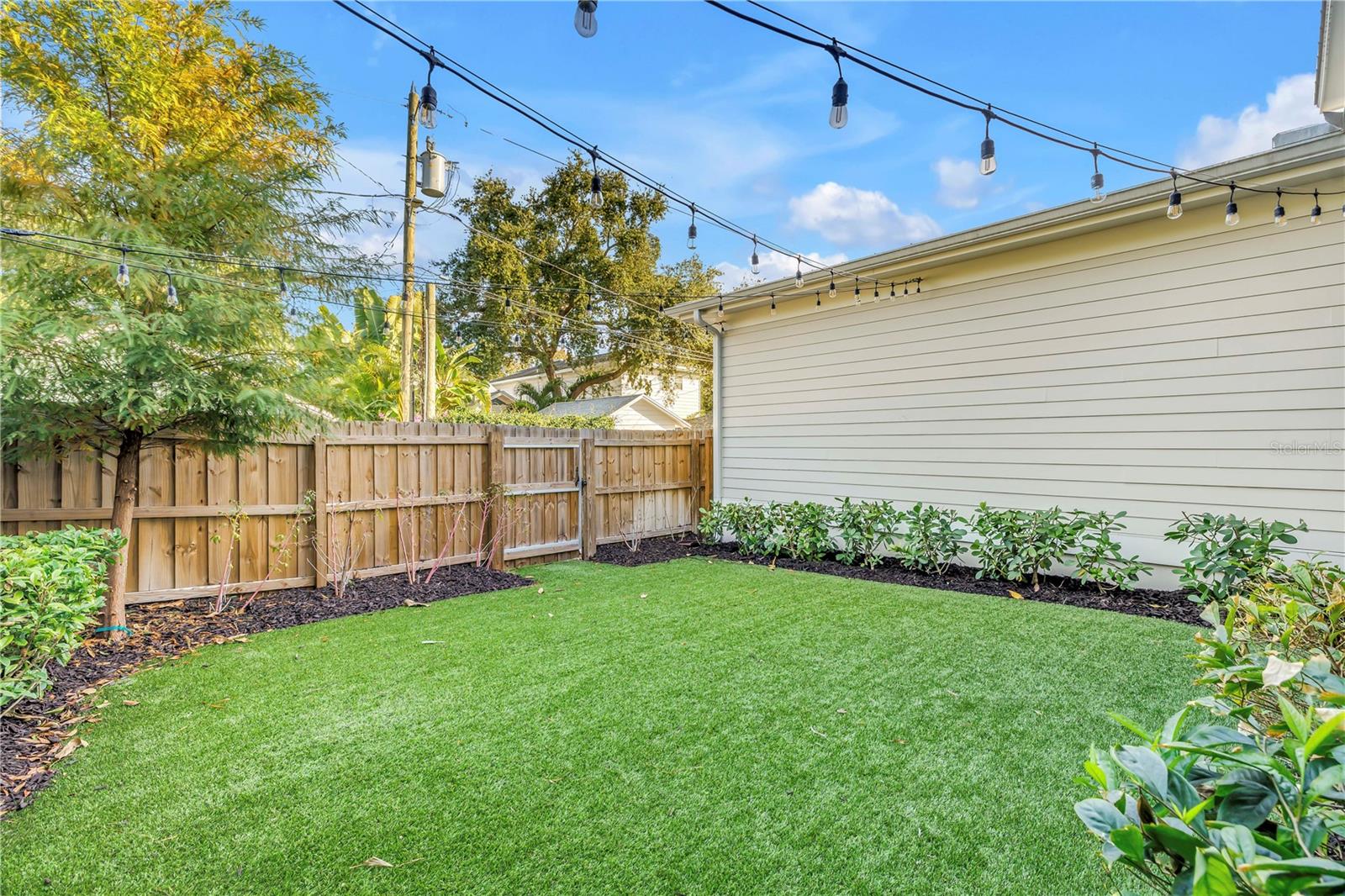 Image 46 of 47 For 135 19th Avenue Ne