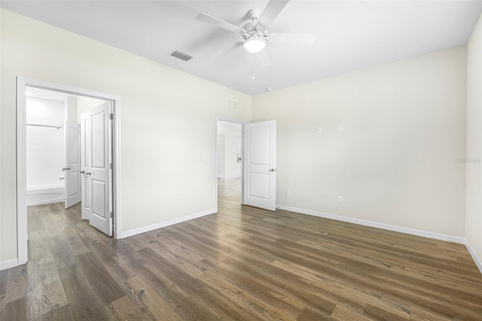 Image 31 of 76 For 9313 Gentle Ben Court