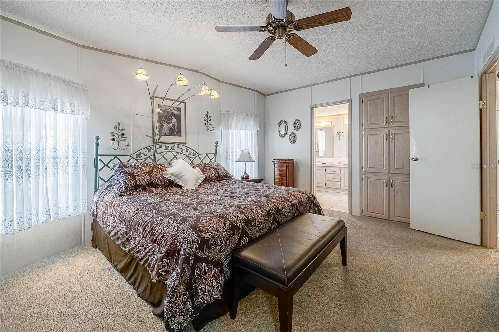 Image 19 of 45 For 36901 Kimela Avenue