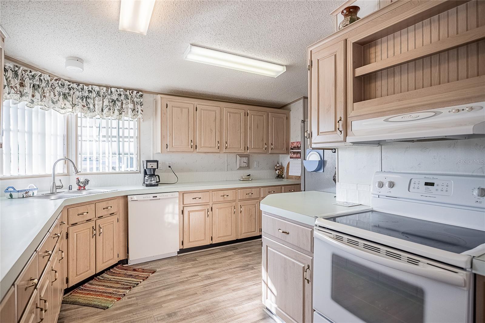 Image 7 of 45 For 36901 Kimela Avenue