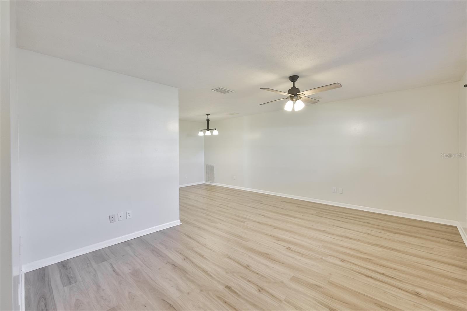 Image 11 of 45 For 2973 Forest Circle