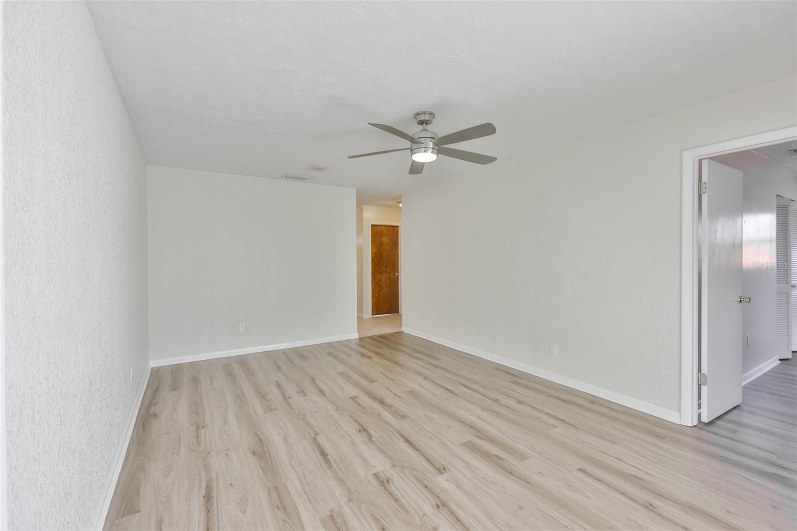 Image 14 of 45 For 2973 Forest Circle