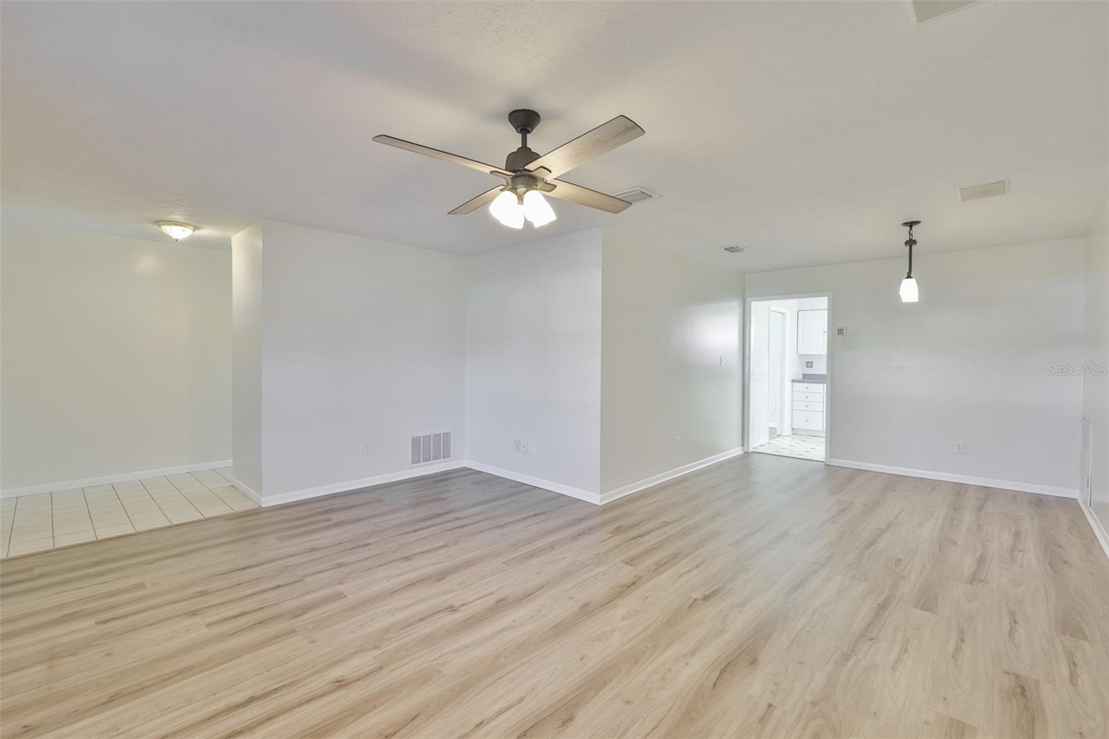 Image 15 of 45 For 2973 Forest Circle